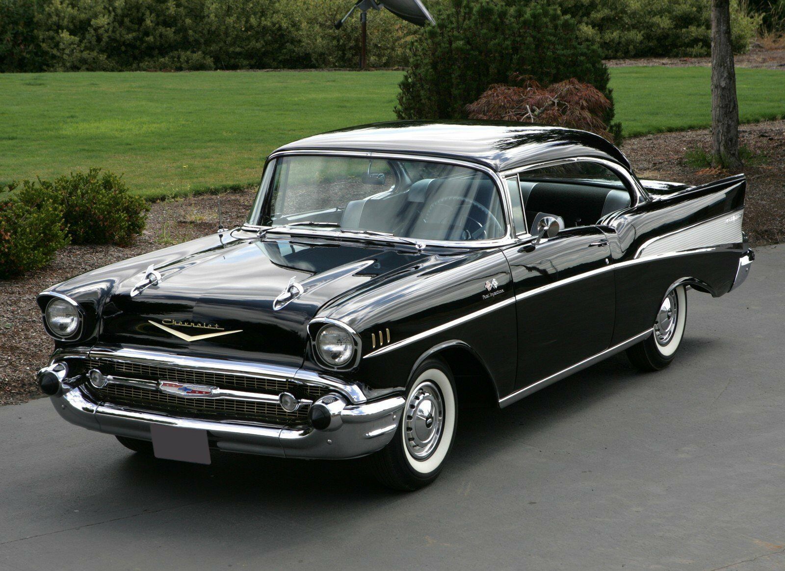 1600x1164 Chevrolet Bel Air Fuel Injection Wallpaper