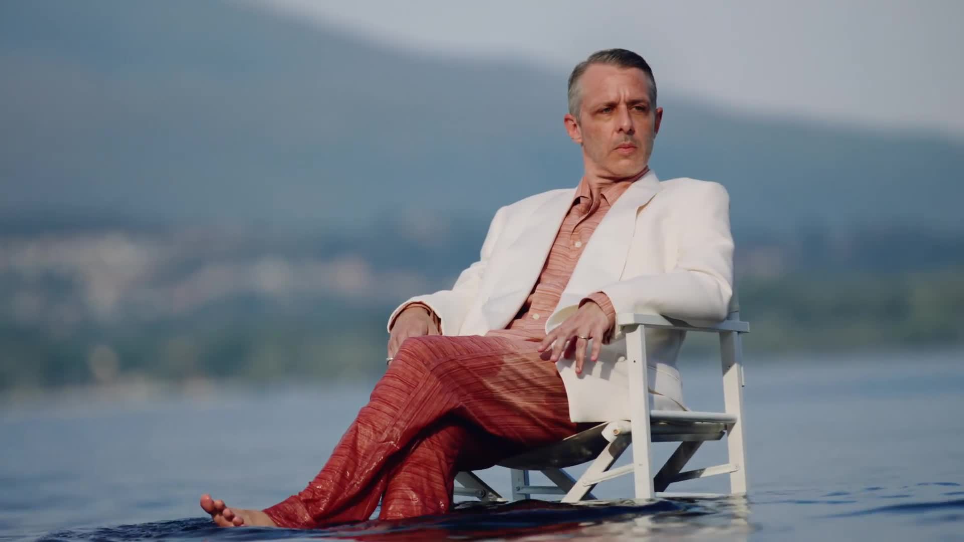 1920x1080 Behind The Scenes of Jeremy Strong's GQ Cover Shoot