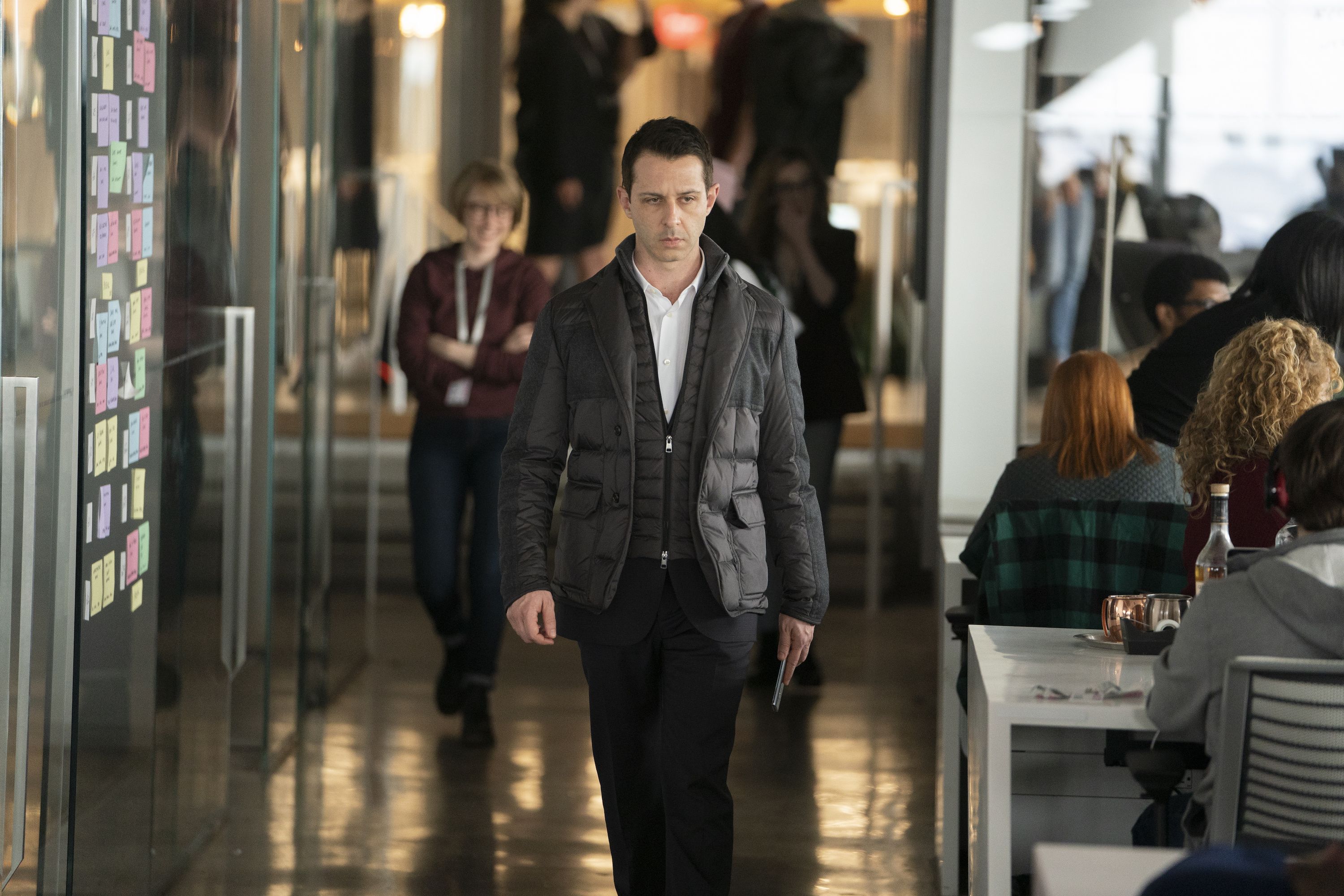 3000x2000 Jeremy Strong Wallpaper