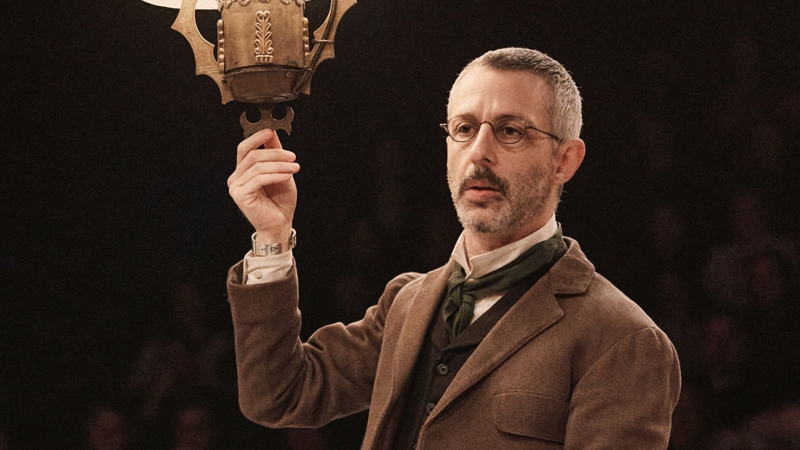 1600x900 AN ENEMY OF THE PEOPLE's Jeremy Strong Wins Tony Award For Best Performance By An Actor In A Leading Role In A Play