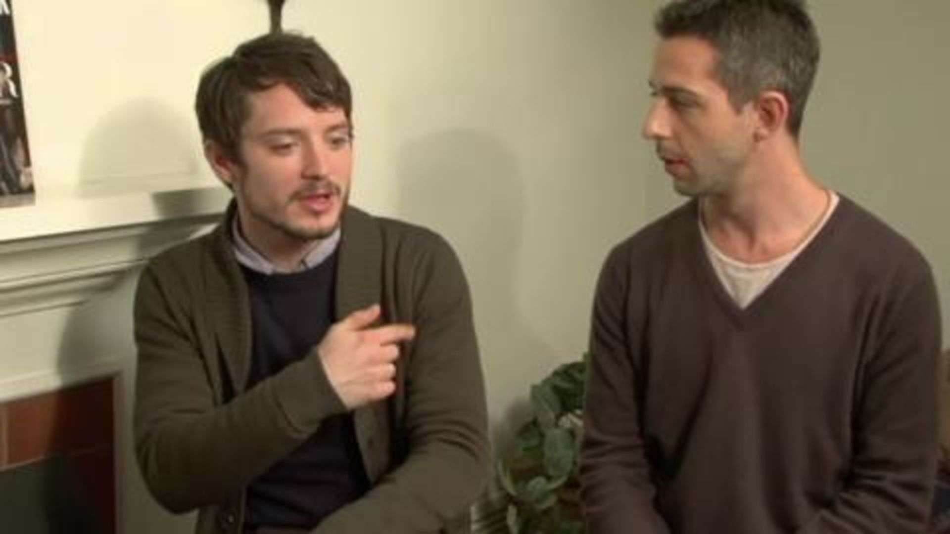 1920x1080 Elijah Wood and Jeremy Strong on The Romantics