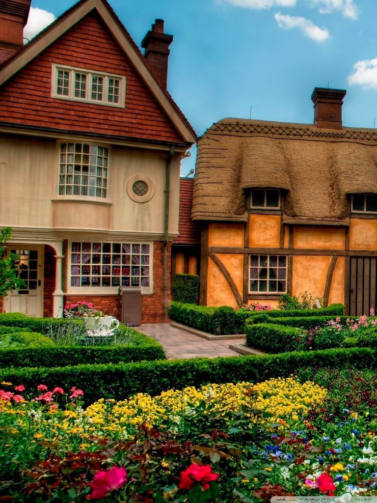 768x1024 Cute Houses Wallpaper
