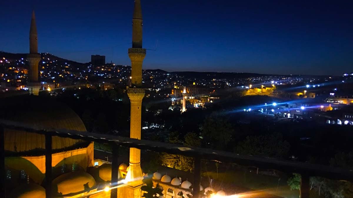 1200x675 ŞANLIURFA GEZİLECEK YERLER. Biz Evde Yokuz