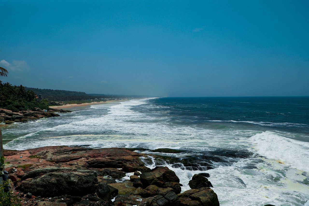 1280x853 Free Azhimala Beach & Beach Image