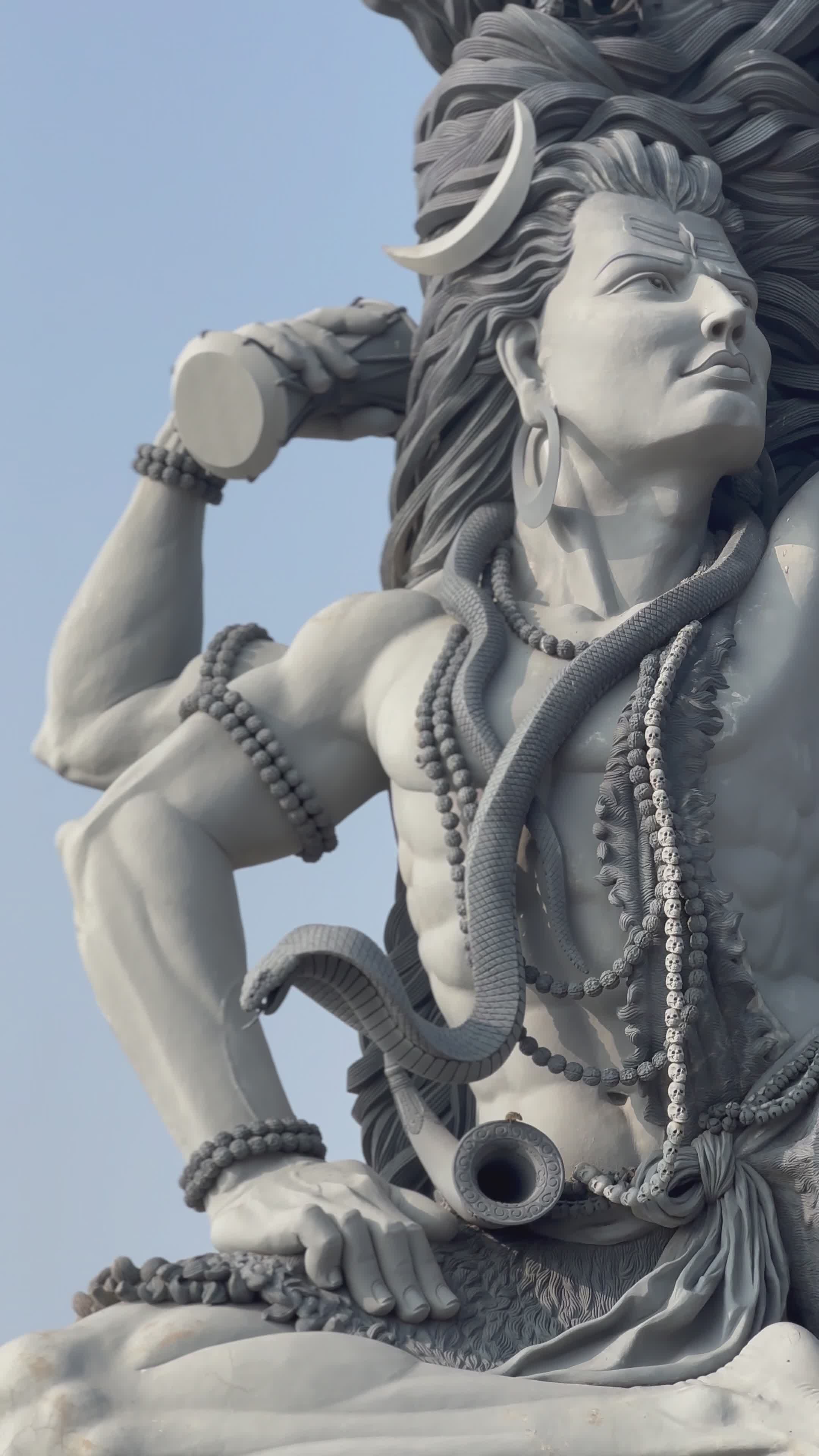 2160x3840 Majestic Lord Shiva Statue