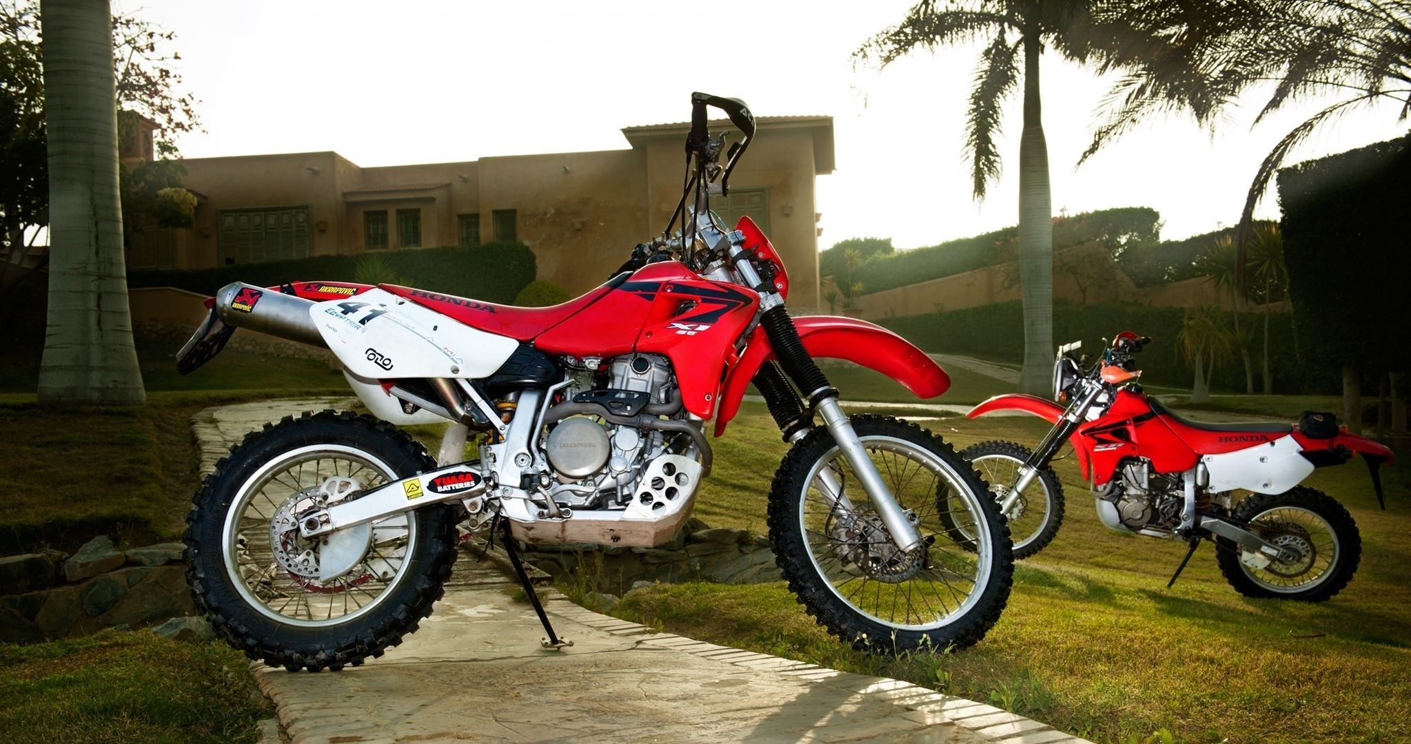 2047x1080 Free Honda Xr 4K Wallpaper & Desktop HD Background for PC