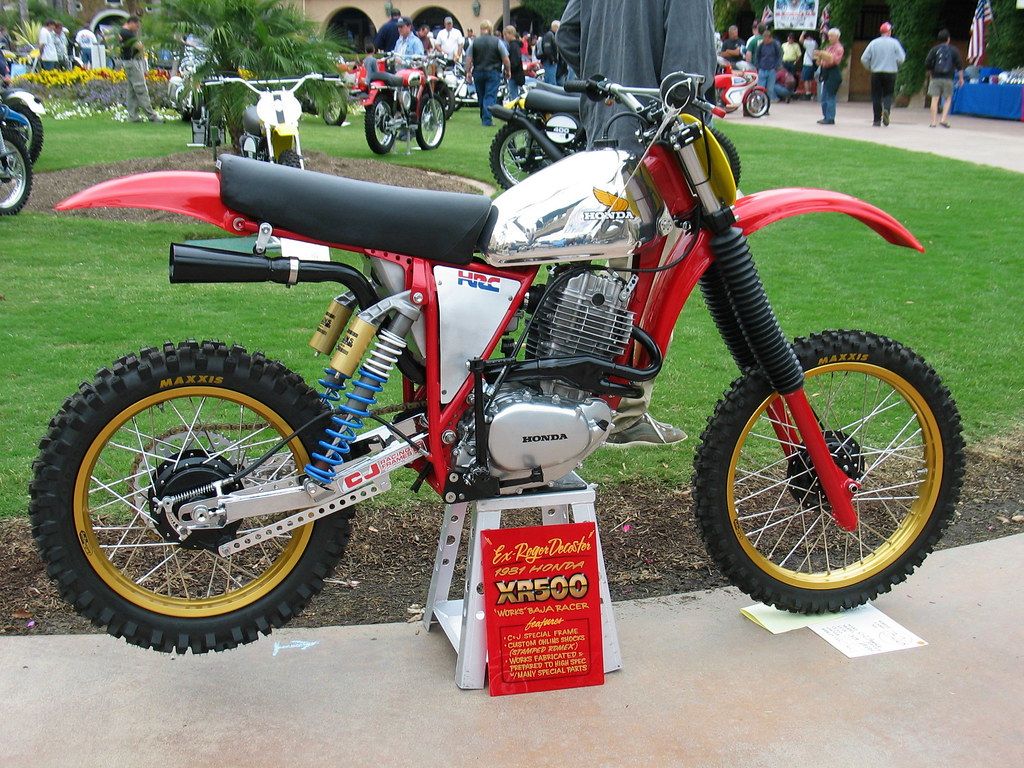1024x768 Honda XR500 special right