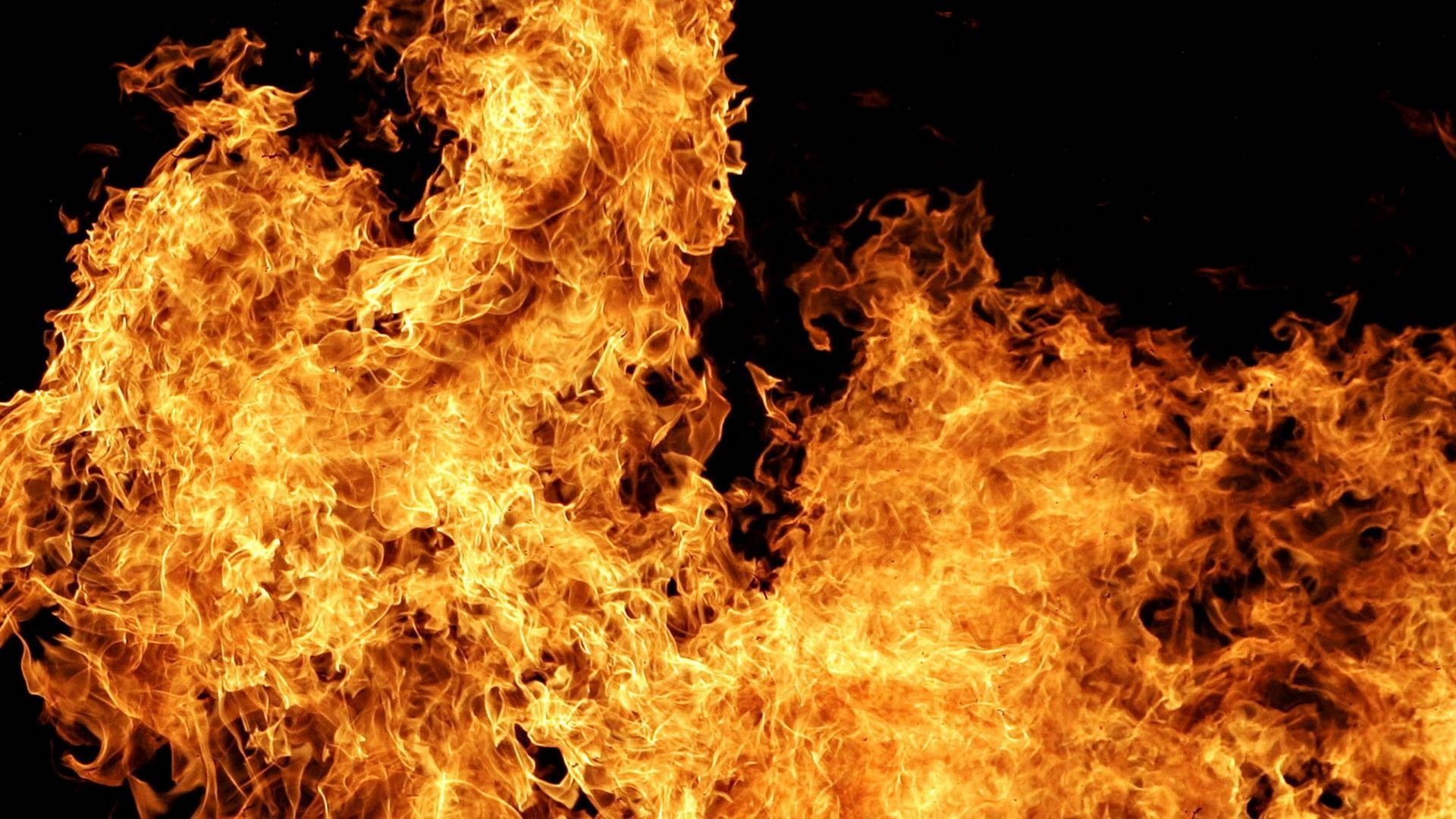 1920x1080 Fire Blast Wallpaper