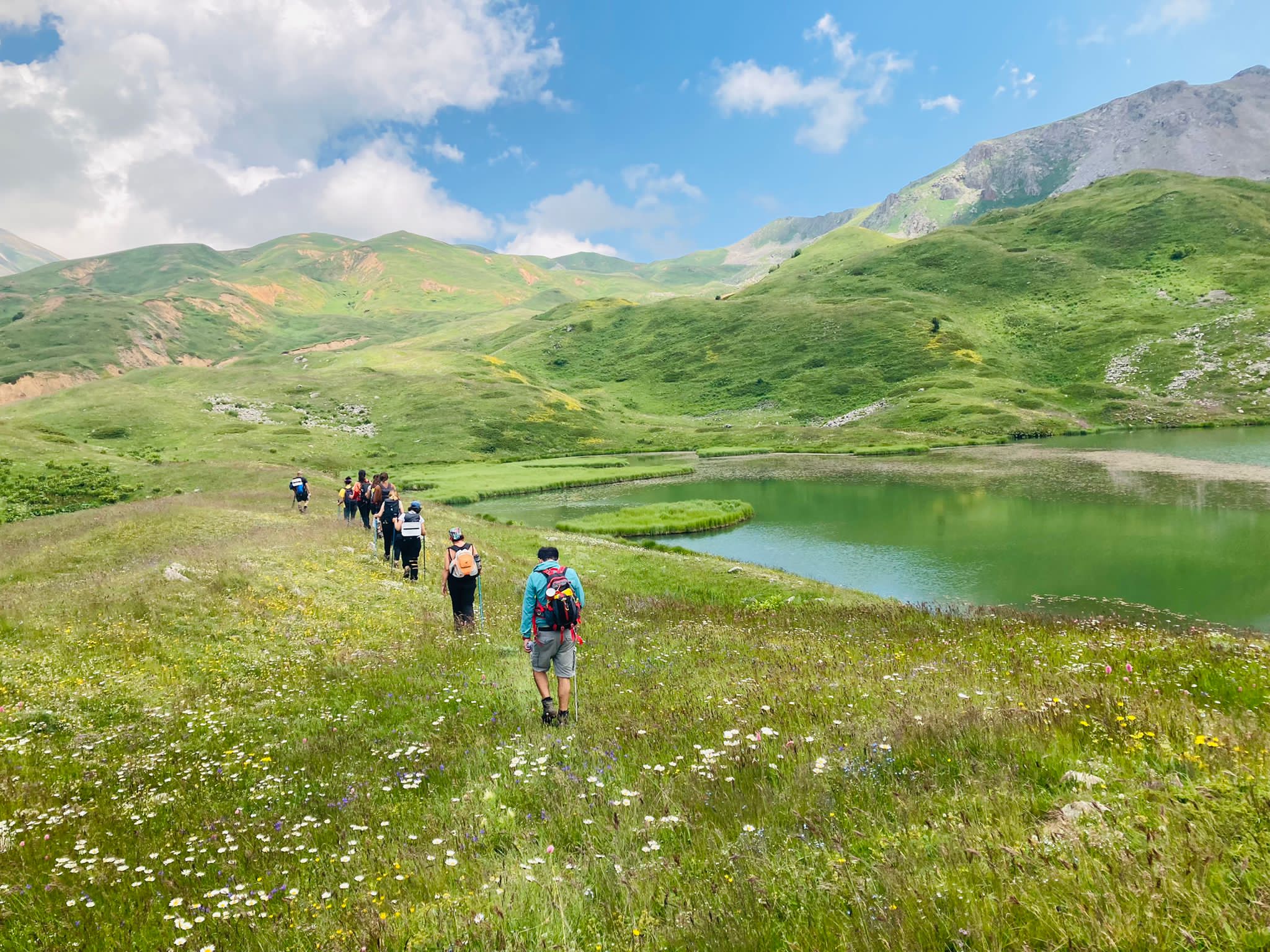 2048x1536 Hiking through Lake and mountain range, Arsiyan Range, Mount Genciyan, Şavşat, Artvin, Turkey