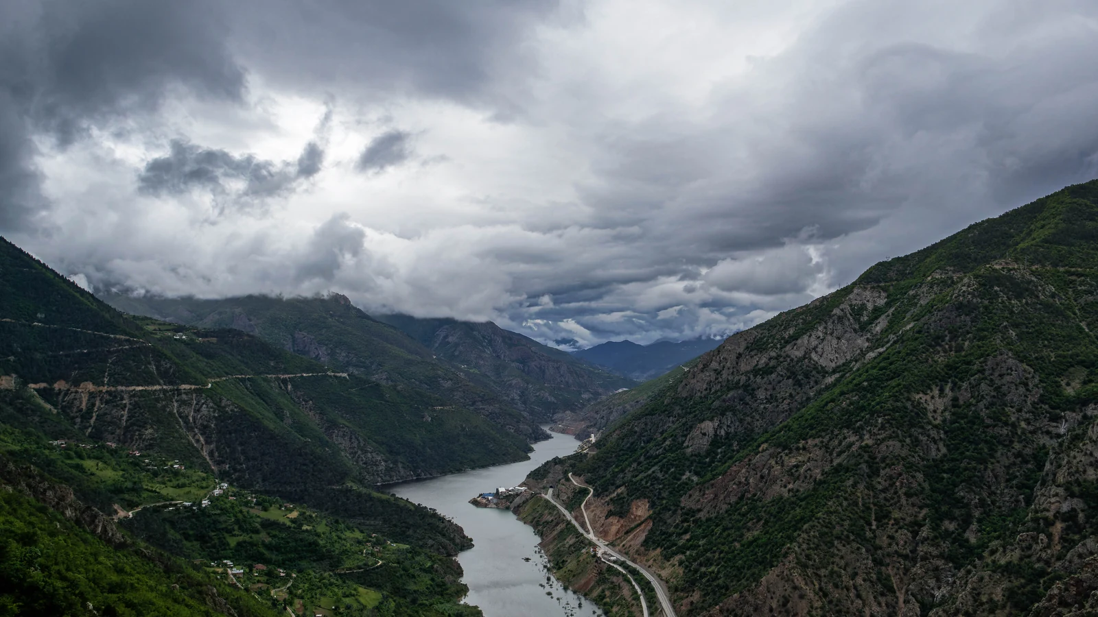 1600x900 Hatila Valley National Park. Merkez, Artvin