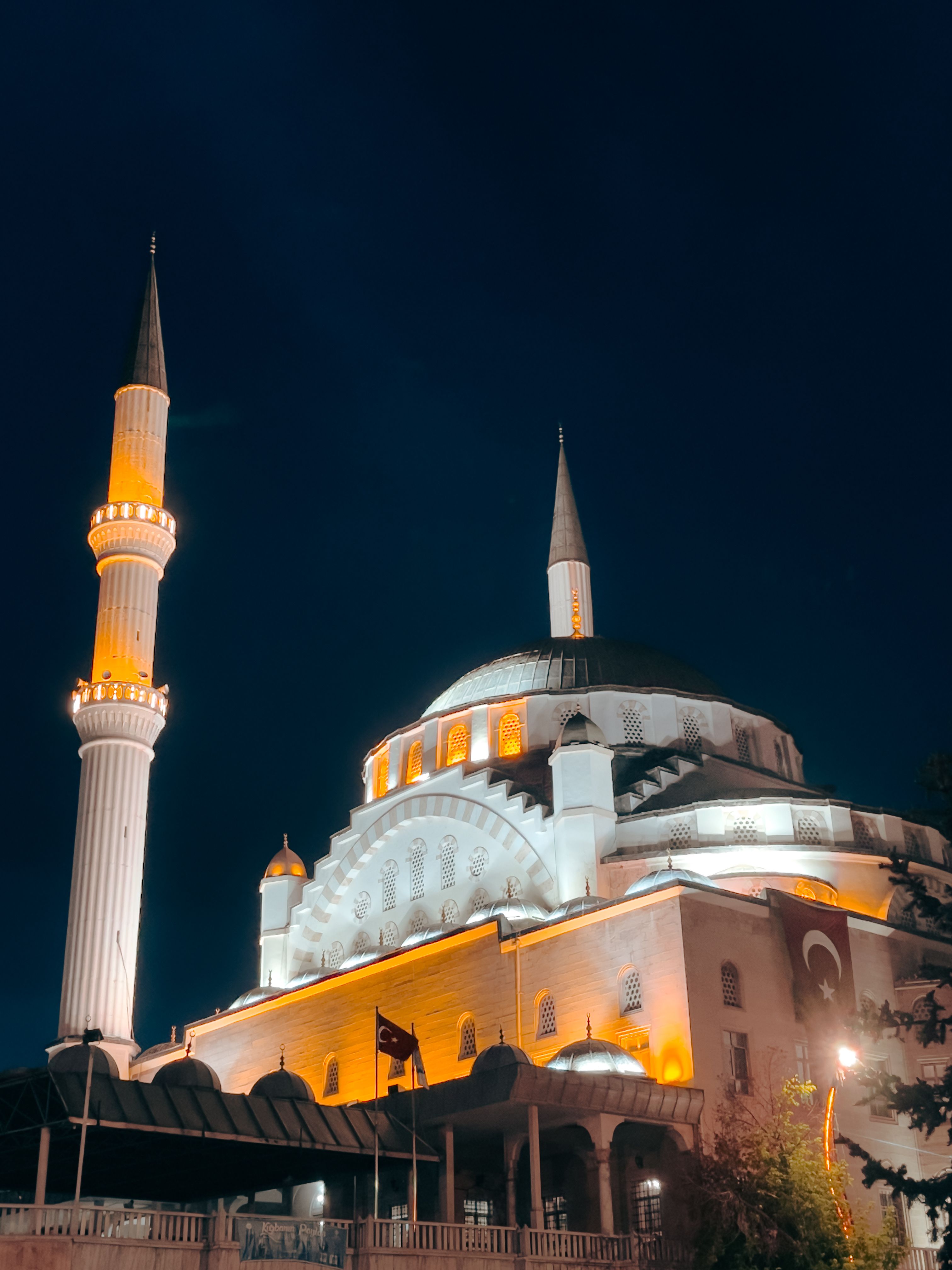3024x4032 Night View of Illuminated Mosque in Elazığ · Free