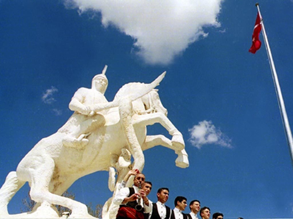 1024x768 elazig sculpture 1024 x 768 picture, elazig sculpture 1024 x 768 photo
