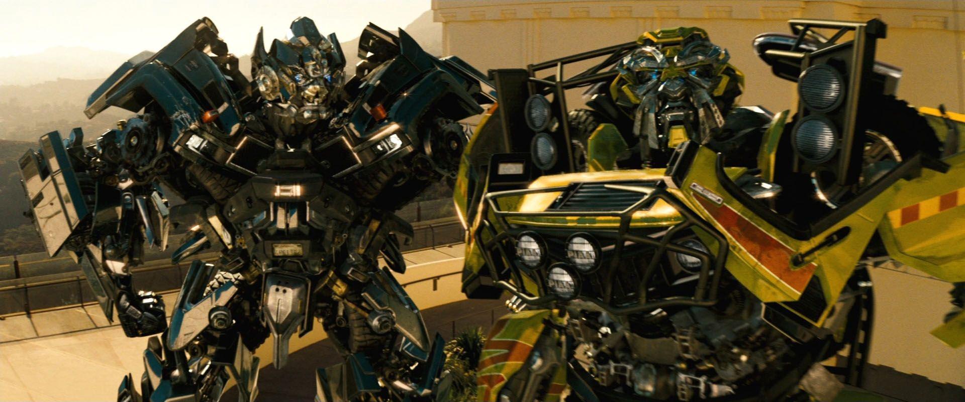 1920x800 Transformers Movie Ratchet Wallpaper