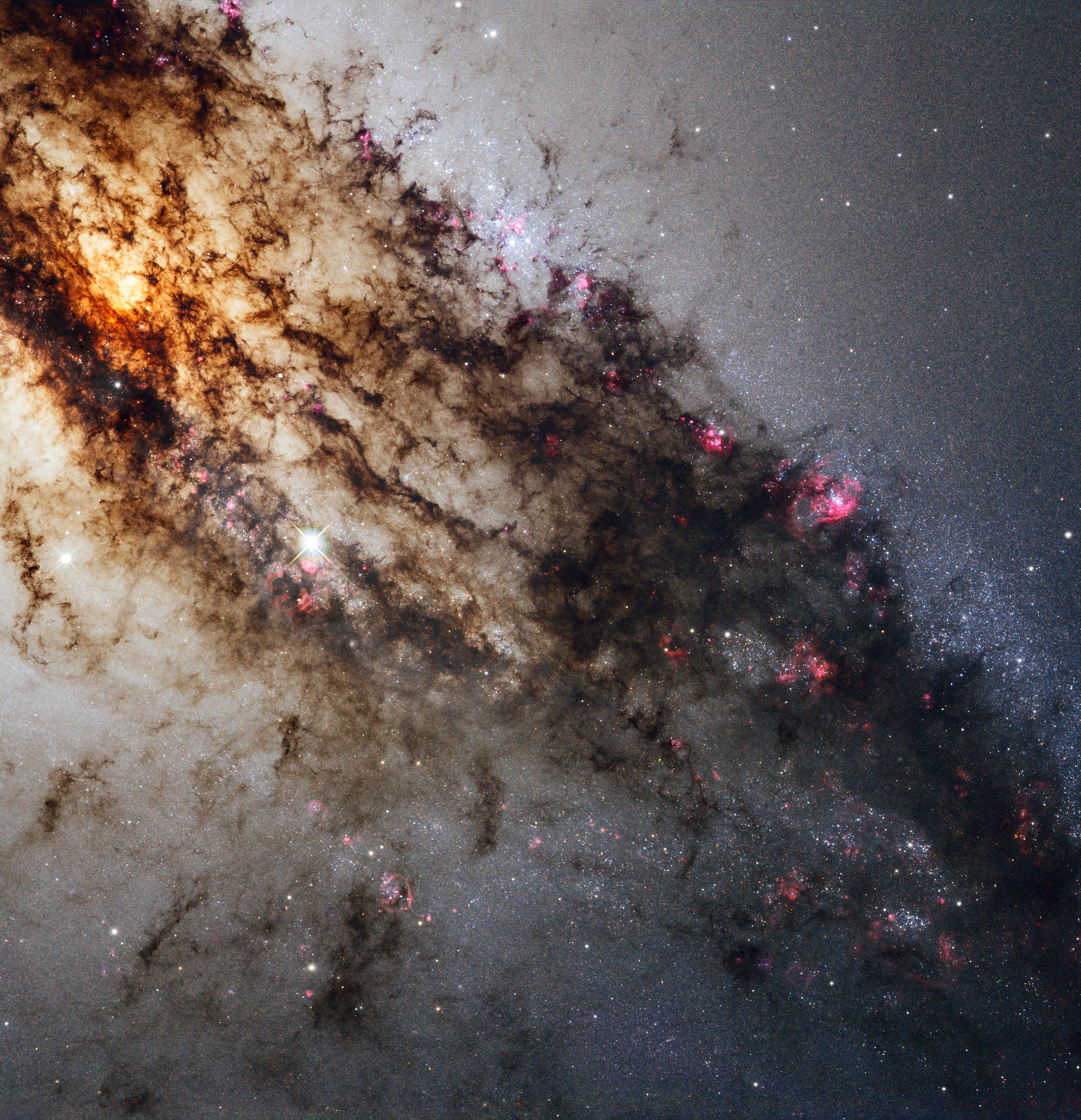 3859x4000 Spectacular Hubble View Of Centaurus A