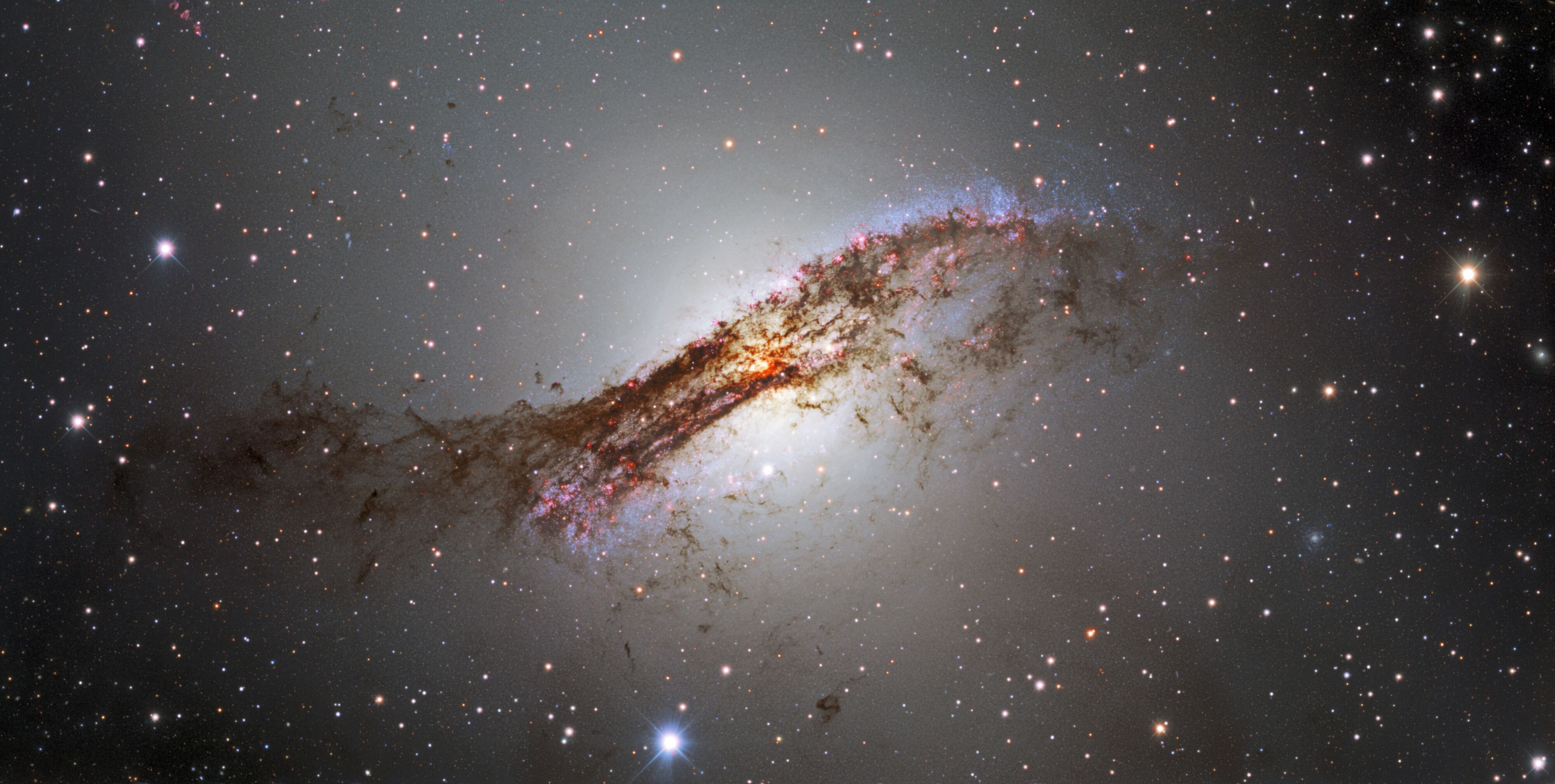 4000x2019 Centaurus A captured by the Dark Energy Camera