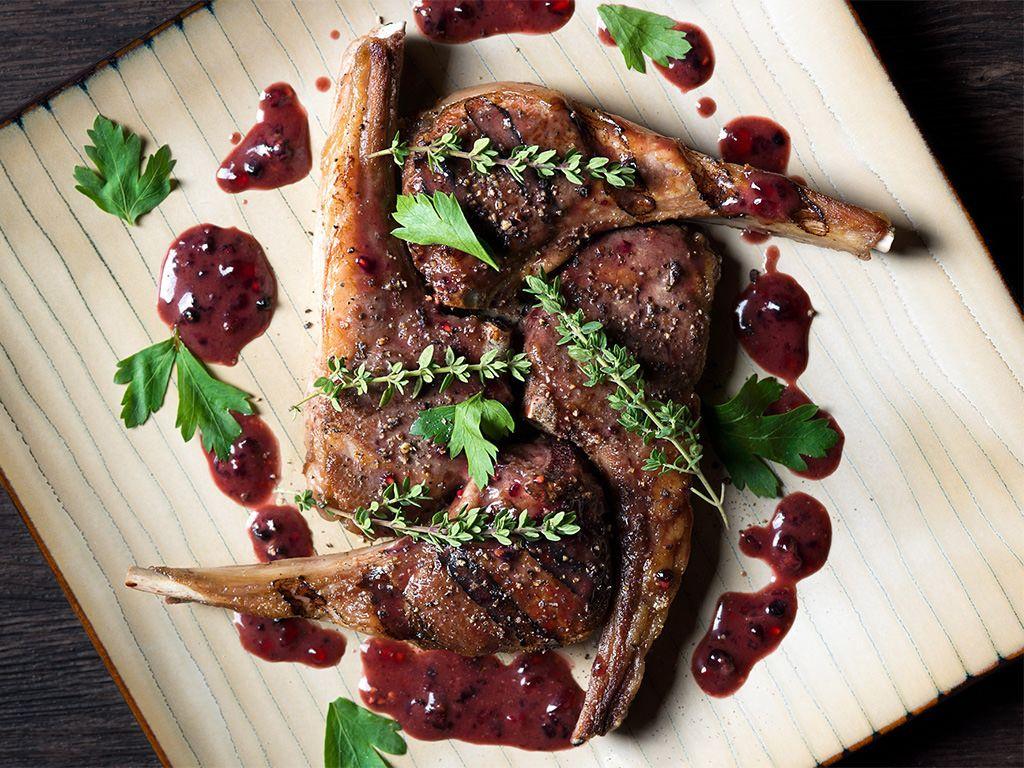 1024x768 Lamb Chop Wallpaper
