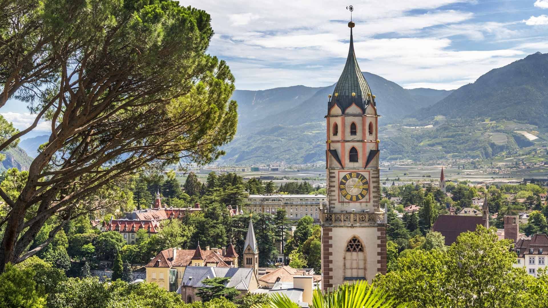 1920x1080 Hotels in Merano. Discover Palace Merano rooms, park, pools & calm