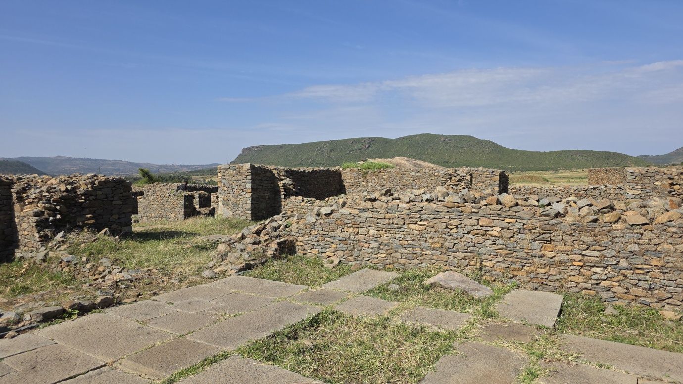 1380x777 AKSUM (ኣኽሱም)