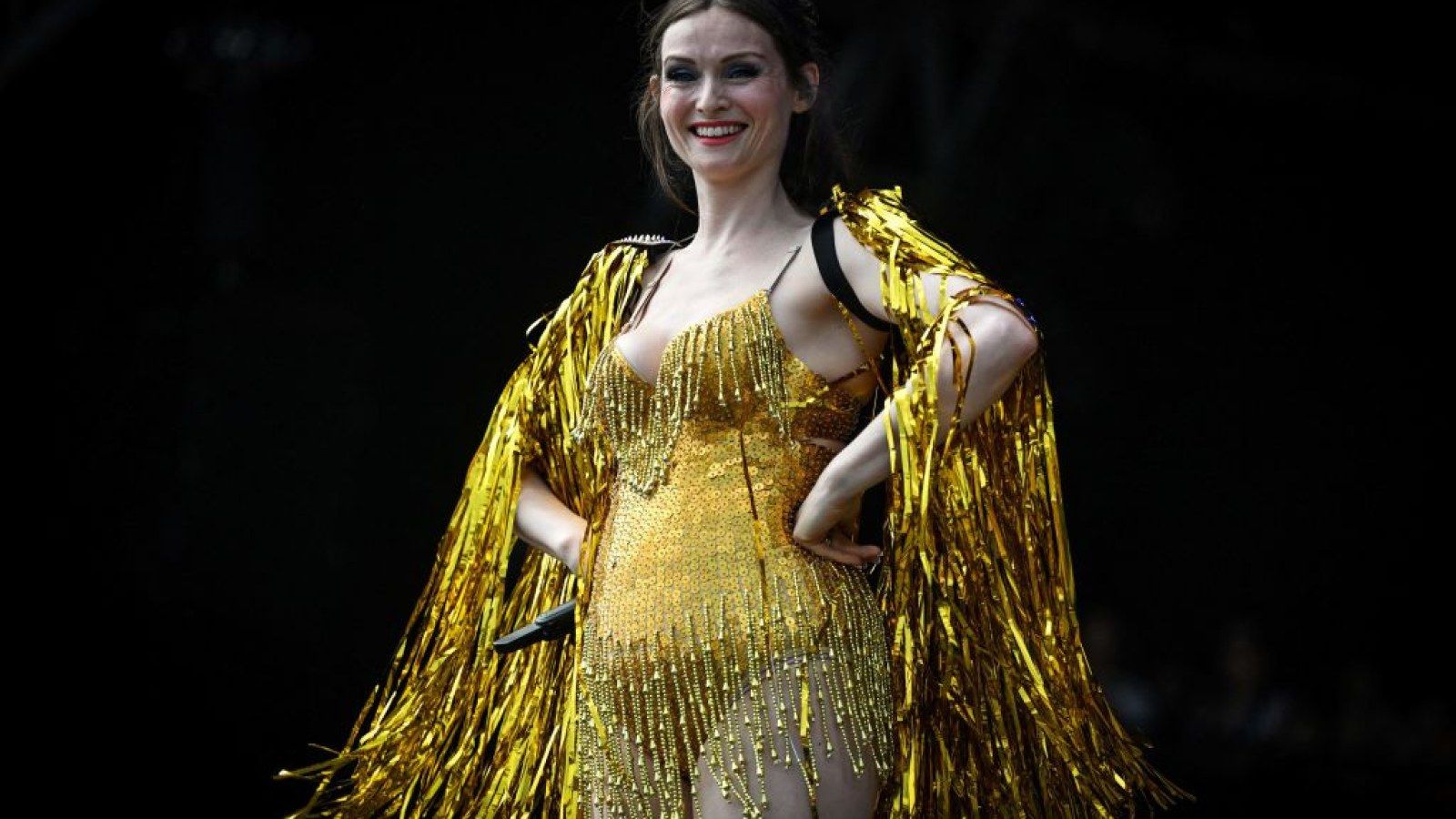 1600x900 Sophie Ellis Bextor 'Murder On The Dancefloor' Enters Hot 100 23 Years After Release