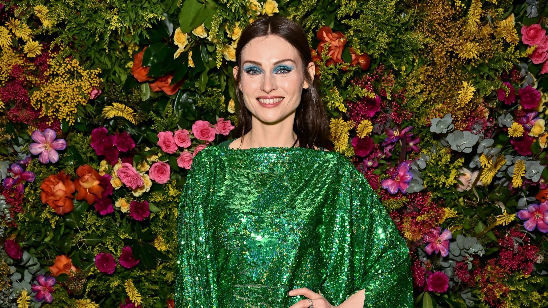 1920x1080 Sophie Ellis Bextor Reveals How To Do Her Iconic Eyeshadow Look We've Never Ordered Anything As Quick As Her Go To Glitter. Woman & Home