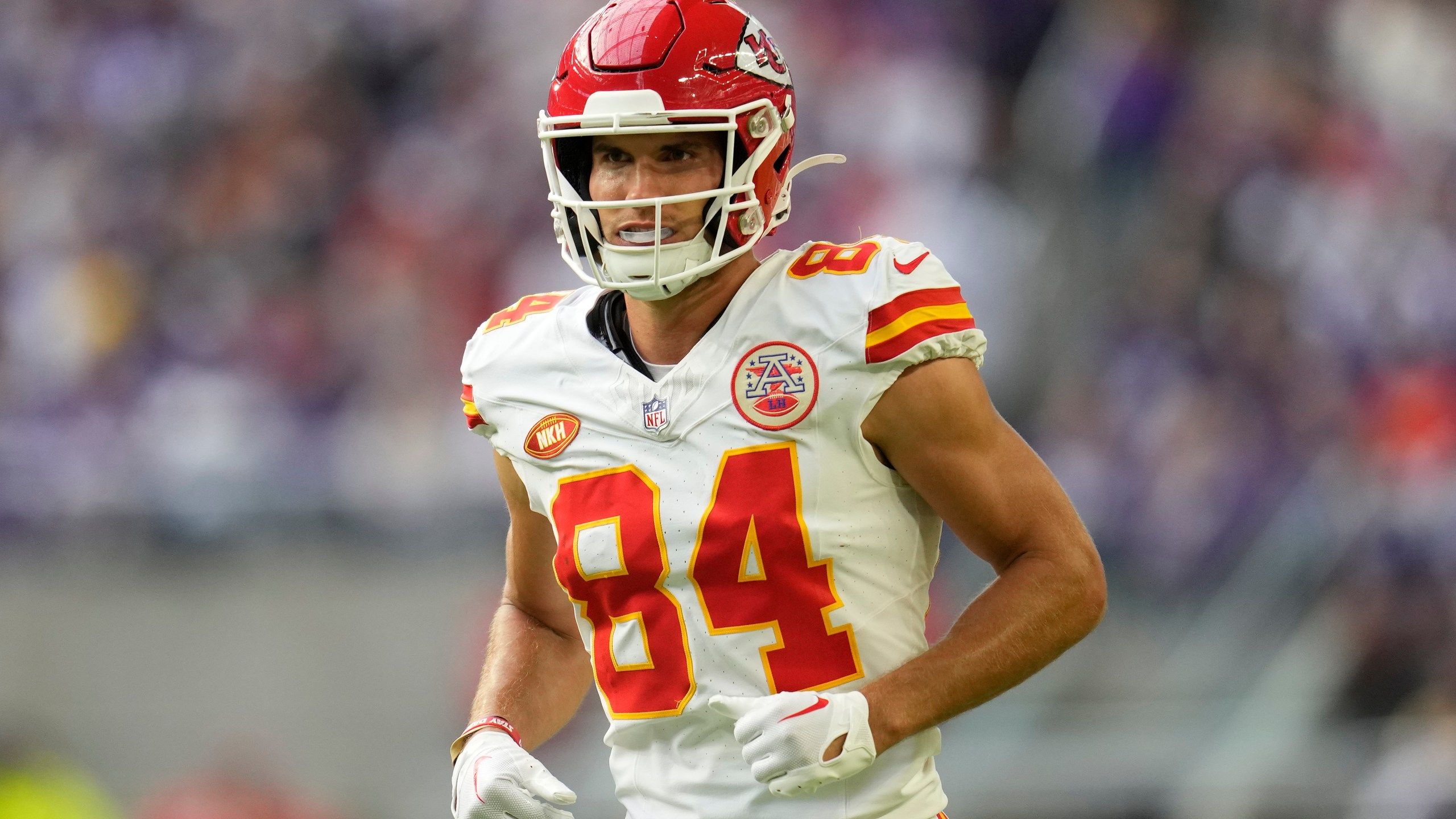 2560x1440 Chiefs vs Chargers: Justin Watson out, Jaylen Watson questionable