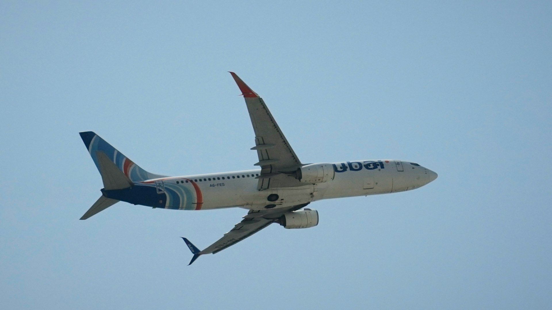 1920x1080 Incident of Violence in the Cockpit—Flydubai Plane Makes Emergency Landing
