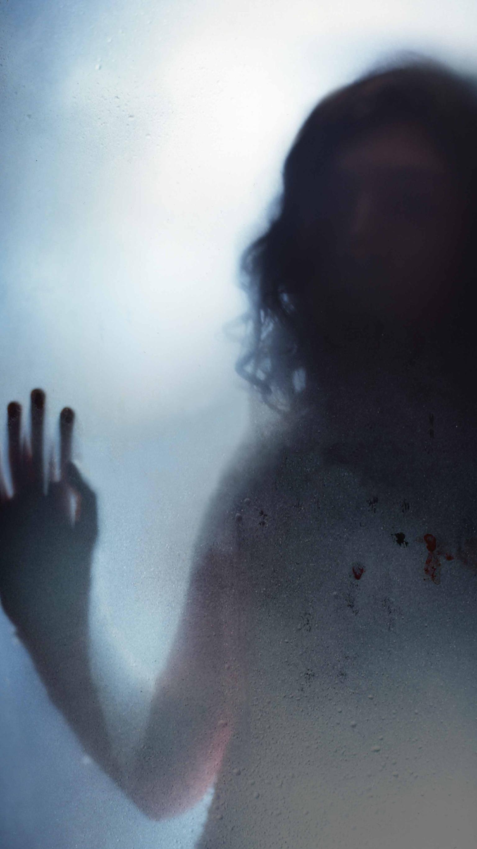 1536x2732 Let The Right One In Wallpaper