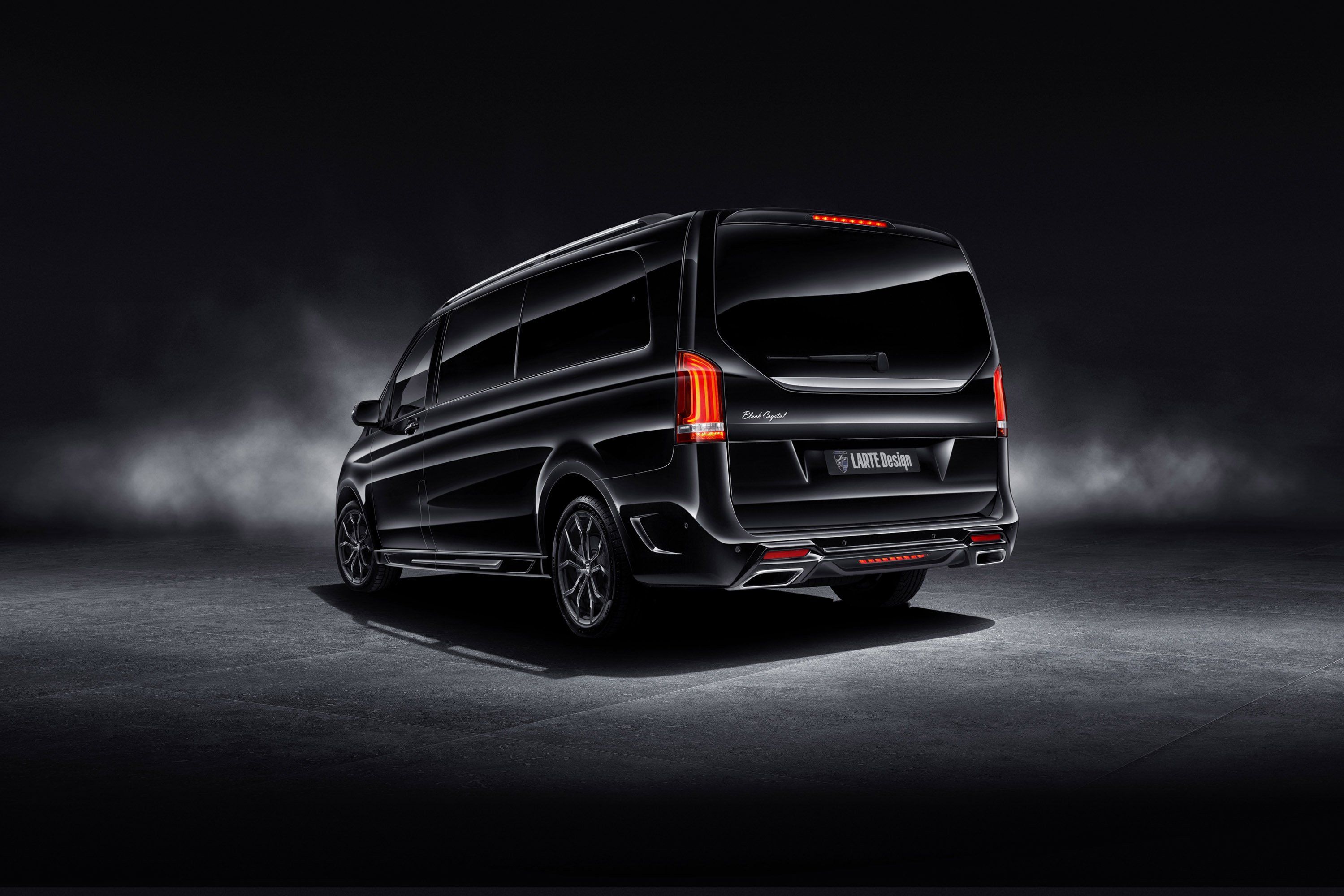 2999x2000 Free Mercedes Benz V Class 4K Wallpaper & Desktop HD Background for PC