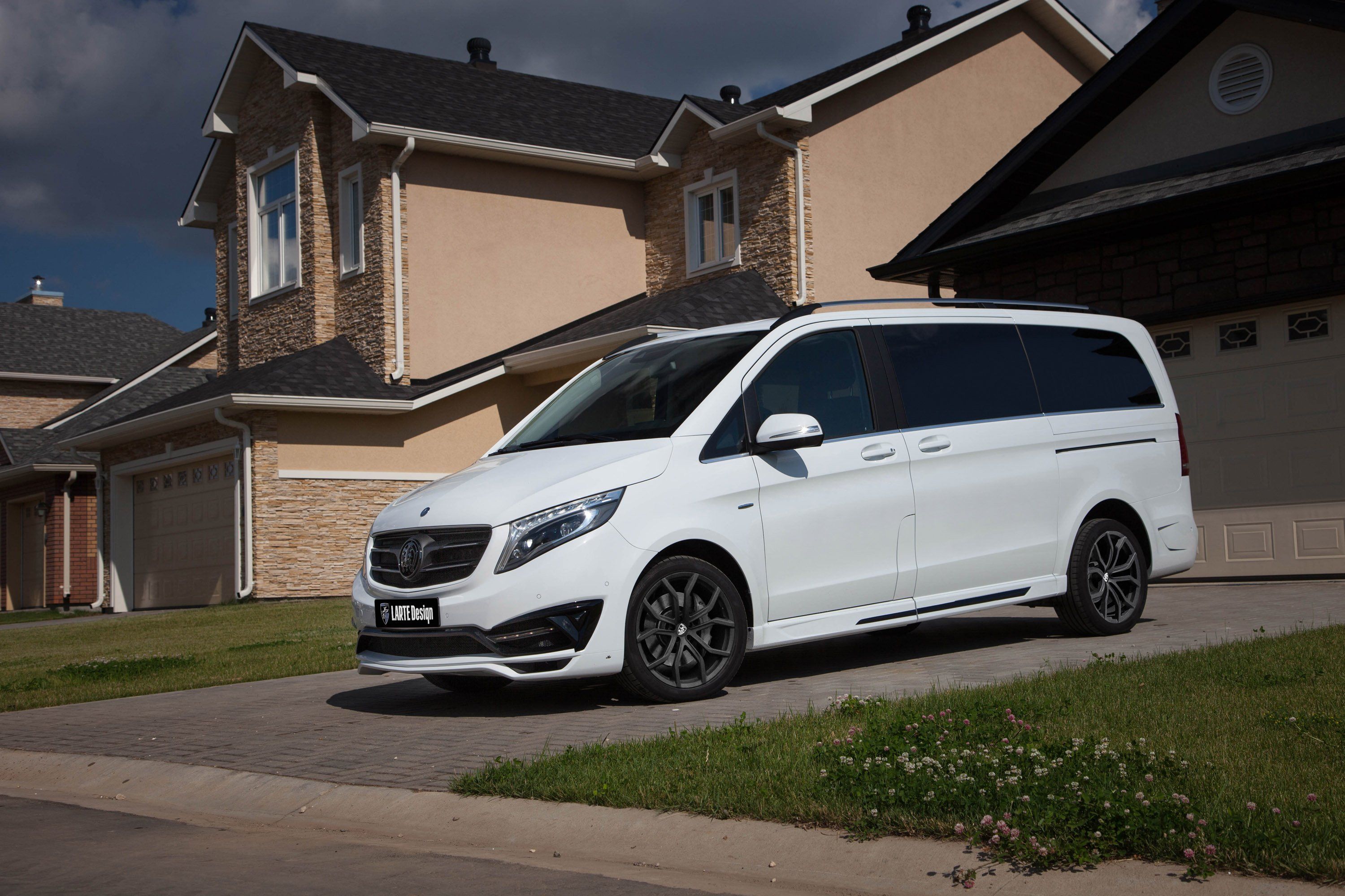 3000x2000 Mercedes, Benz, V class, Black, Crystal, Larte, Design, White, Cars, Modified Wallpaper HD / Desktop and Mobile Background