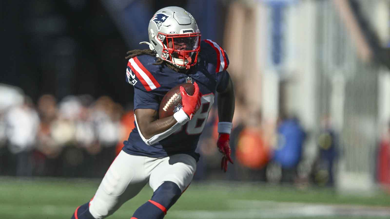 1600x900 Patriots news: Rhamondre Stevenson, Kayshon Boutte out for Week 10