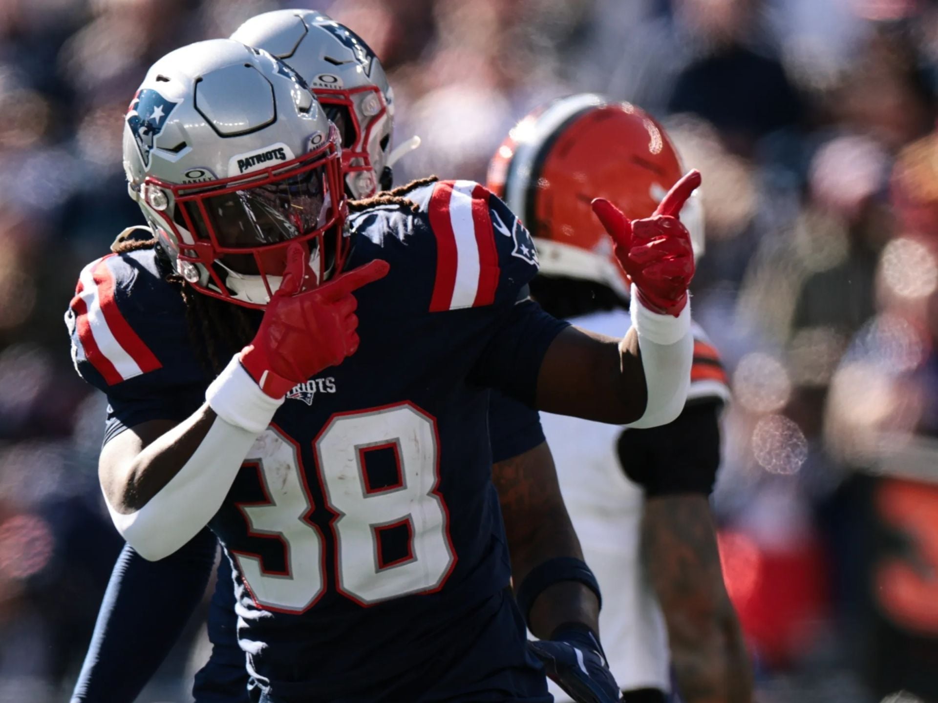 1920x1440 Who is New England Patriots running back Rhamondre Stevenson?