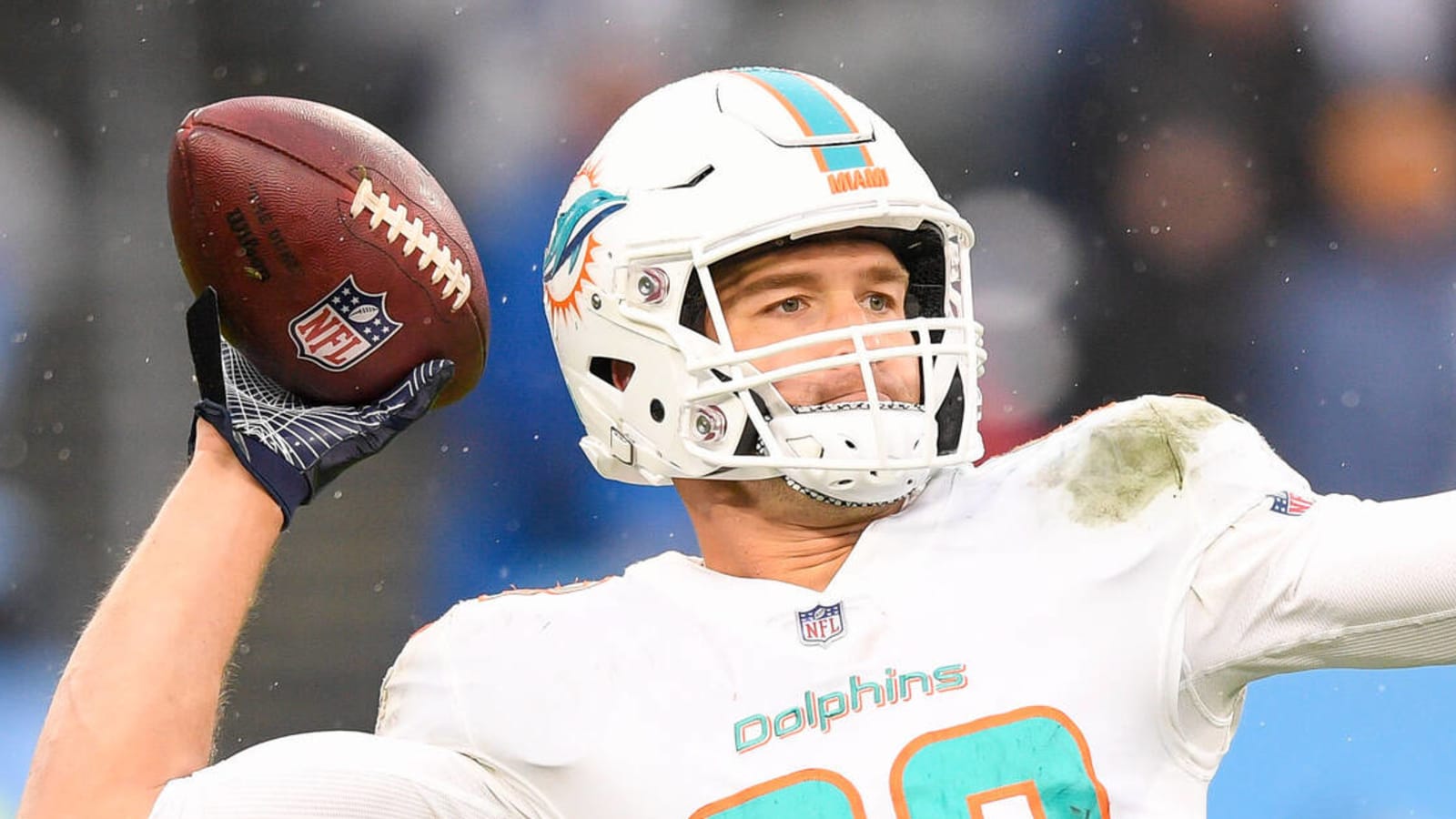 1600x900 Report: Dolphins TE Mike Gesicki set to play 2022 on franchise tag