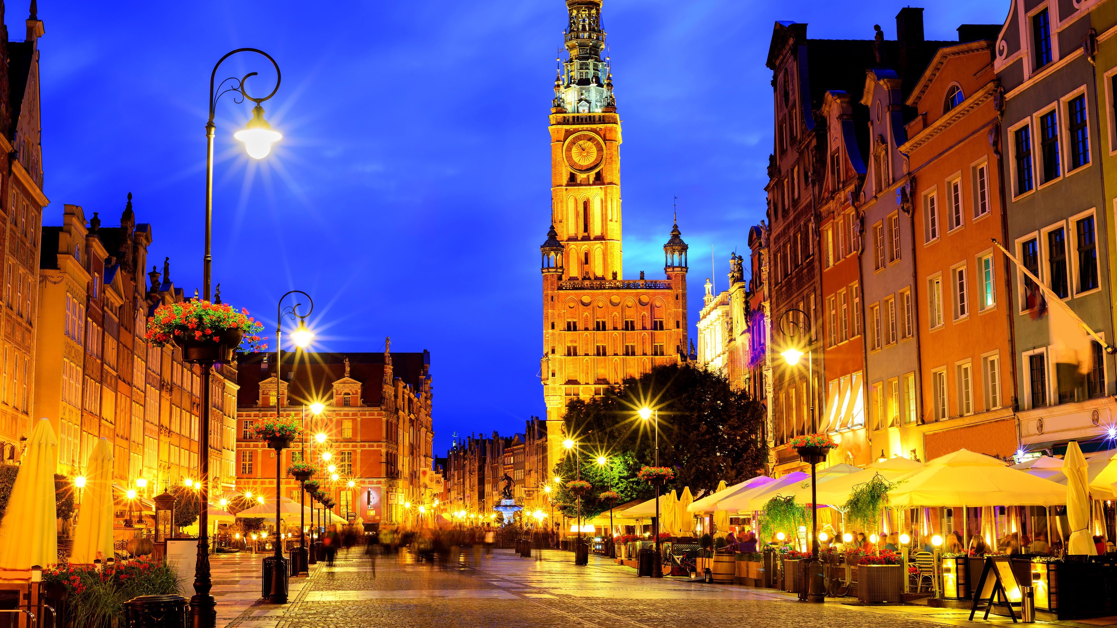 3840x2160 Wallpaper Poland, Gdansk, night, lights, city, street 3840x2160 UHD 4K Picture, Image