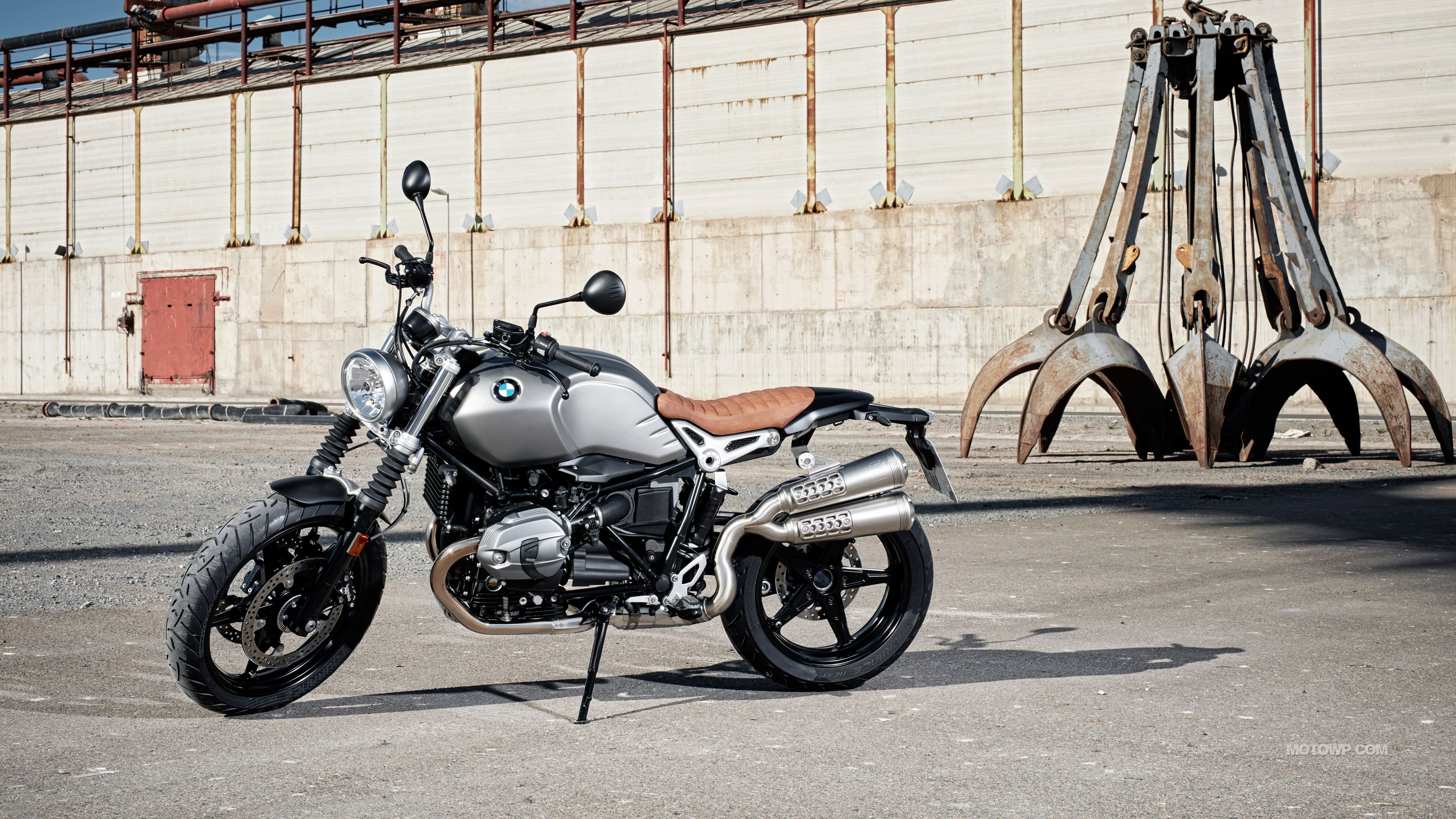 3840x2160 BMW Scrambler Wallpaper