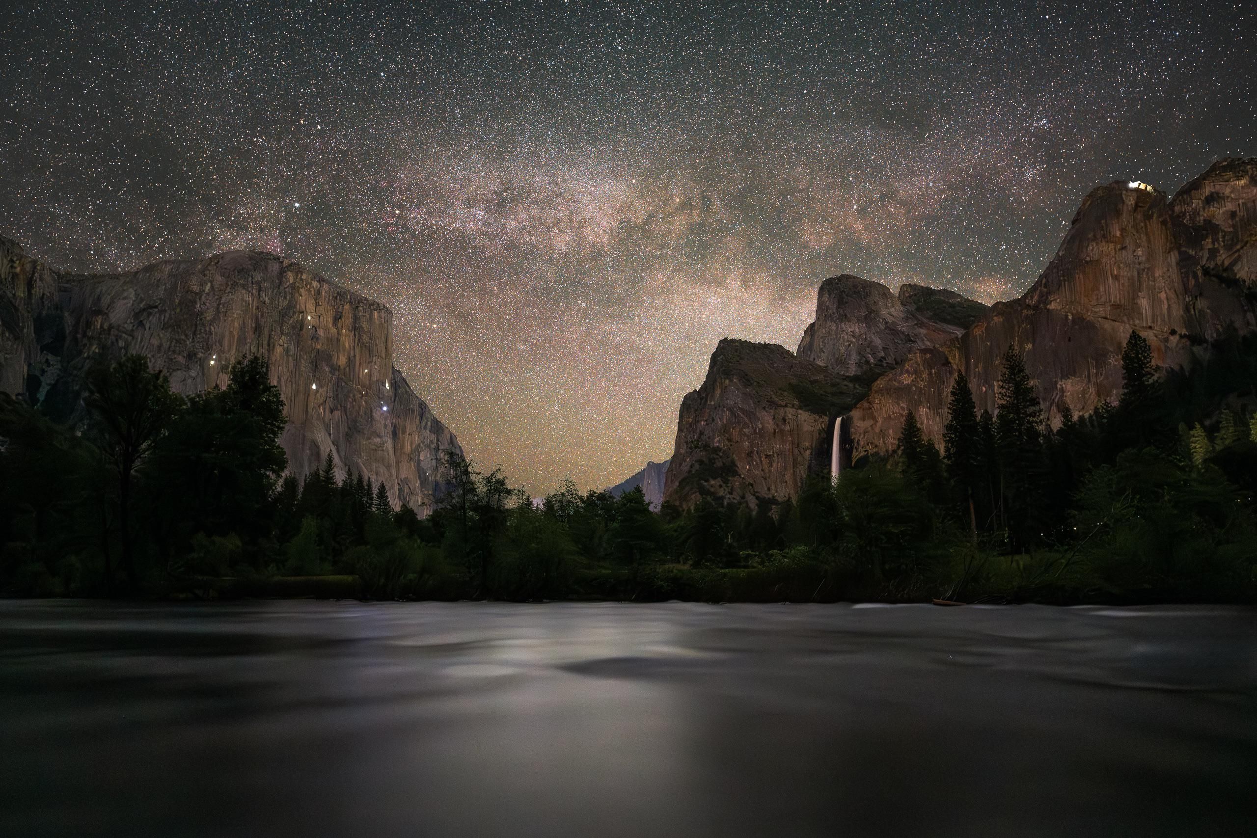 2560x1707 Milky Way Rising Over Climbers Overnighting on El Capitan