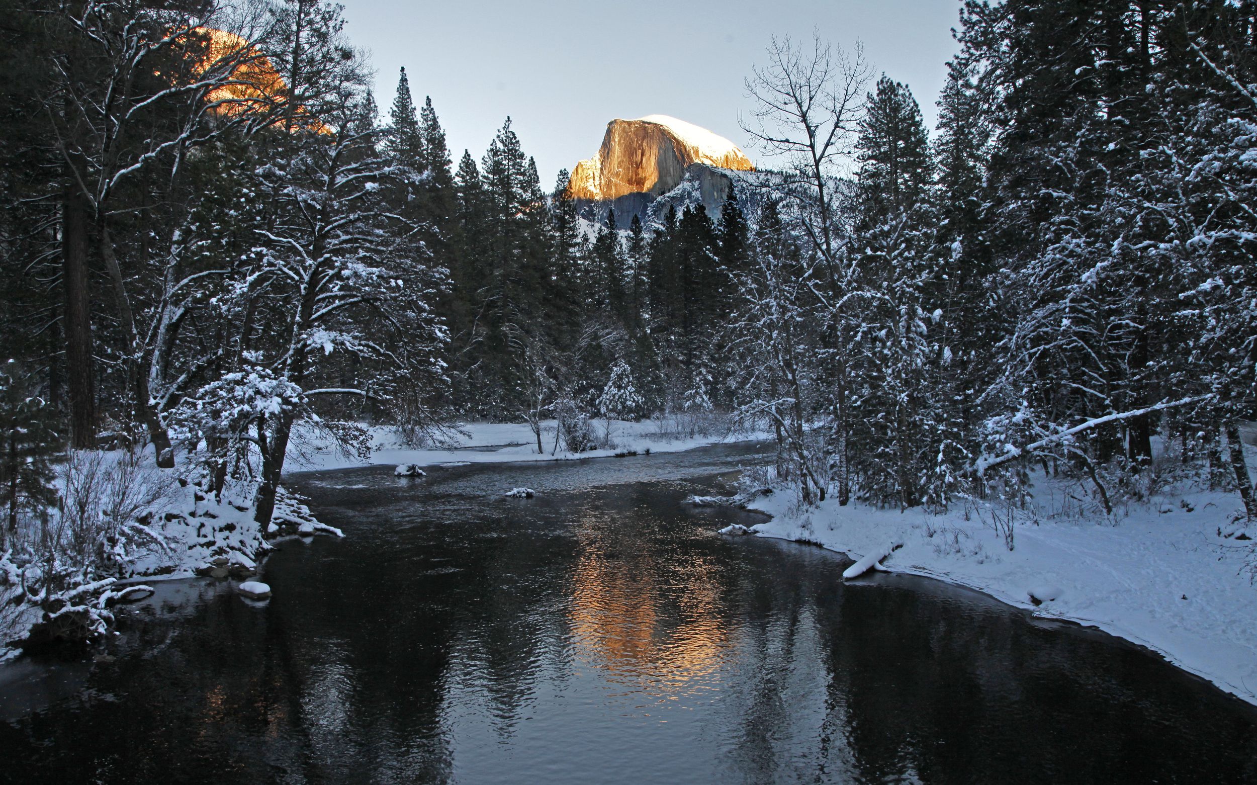 2500x1561 Yosemite Valley comes alive in fall when the crowds depart