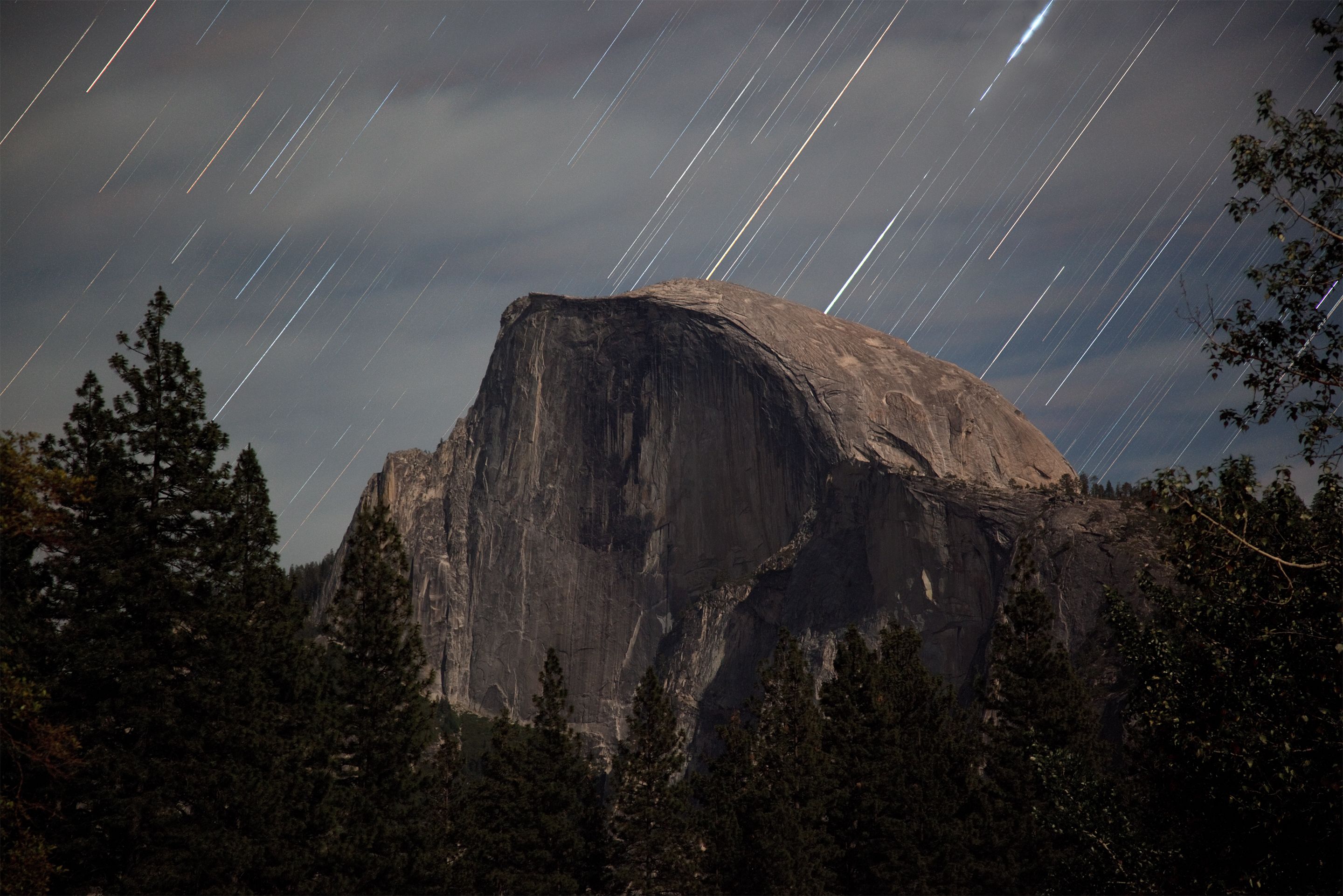 2880x1922 Yosemite star trail background for your iPhone, iPad or Mac. Acceleroto, Inc
