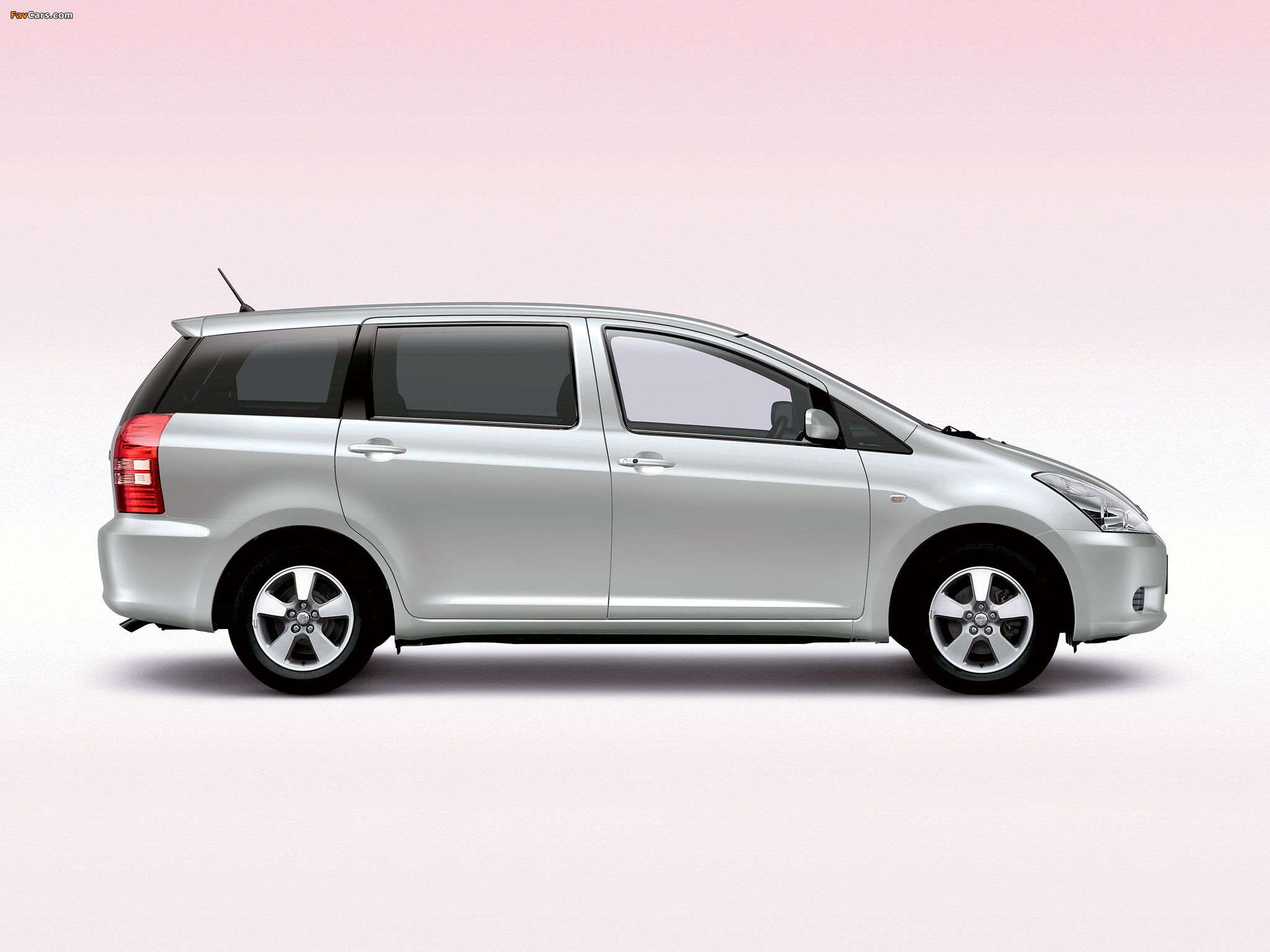 2048x1536 Toyota Wish Wallpaper