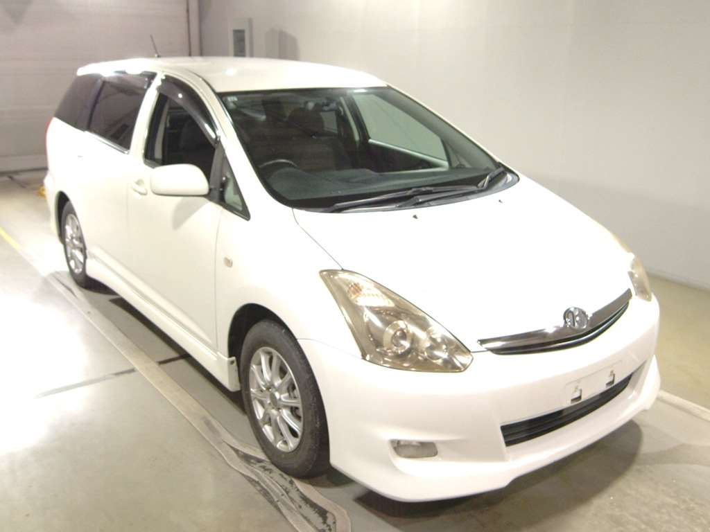 1024x768 TOYOTA WISH AB0608236 in Botswana. Specs and Photo