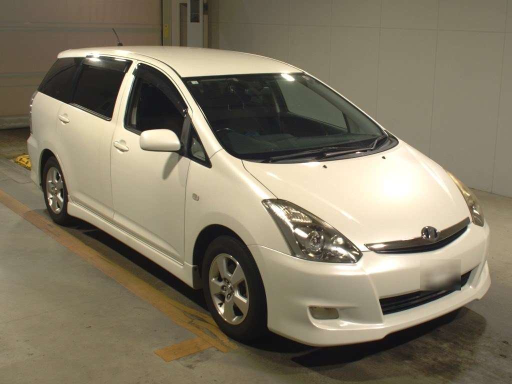 1024x768 Toyota Wish in Botswana