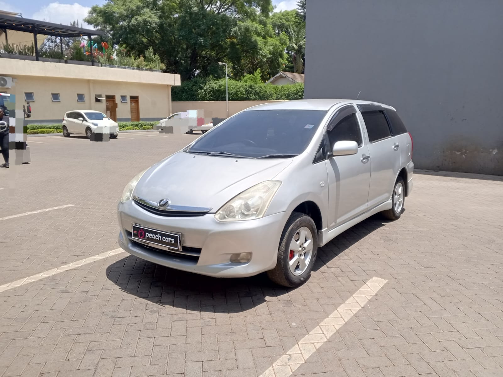1600x1200 TOYOTA Wish