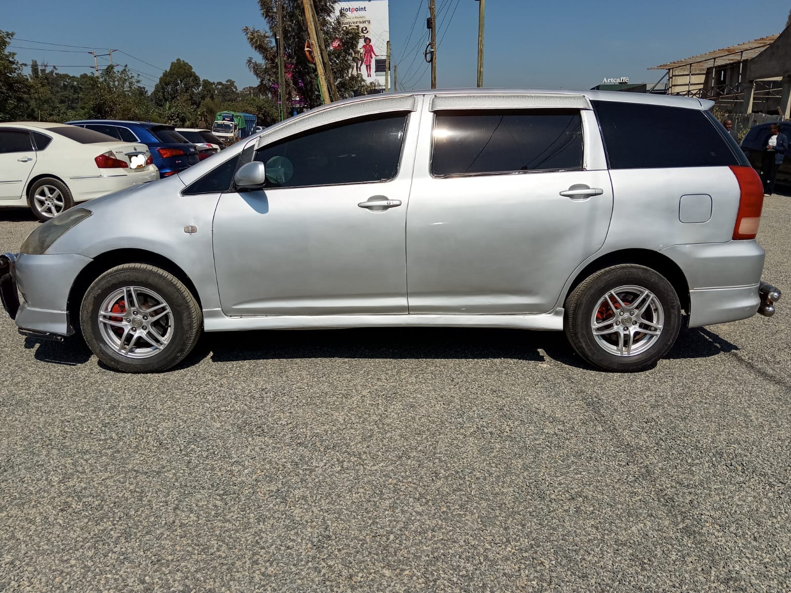 1600x1200 Buy Toyota Wish in Kenya