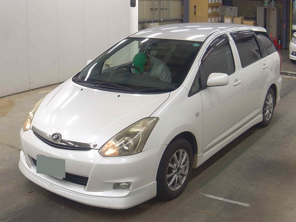 1024x768 TOYOTA WISH BB0511045 in Botswana