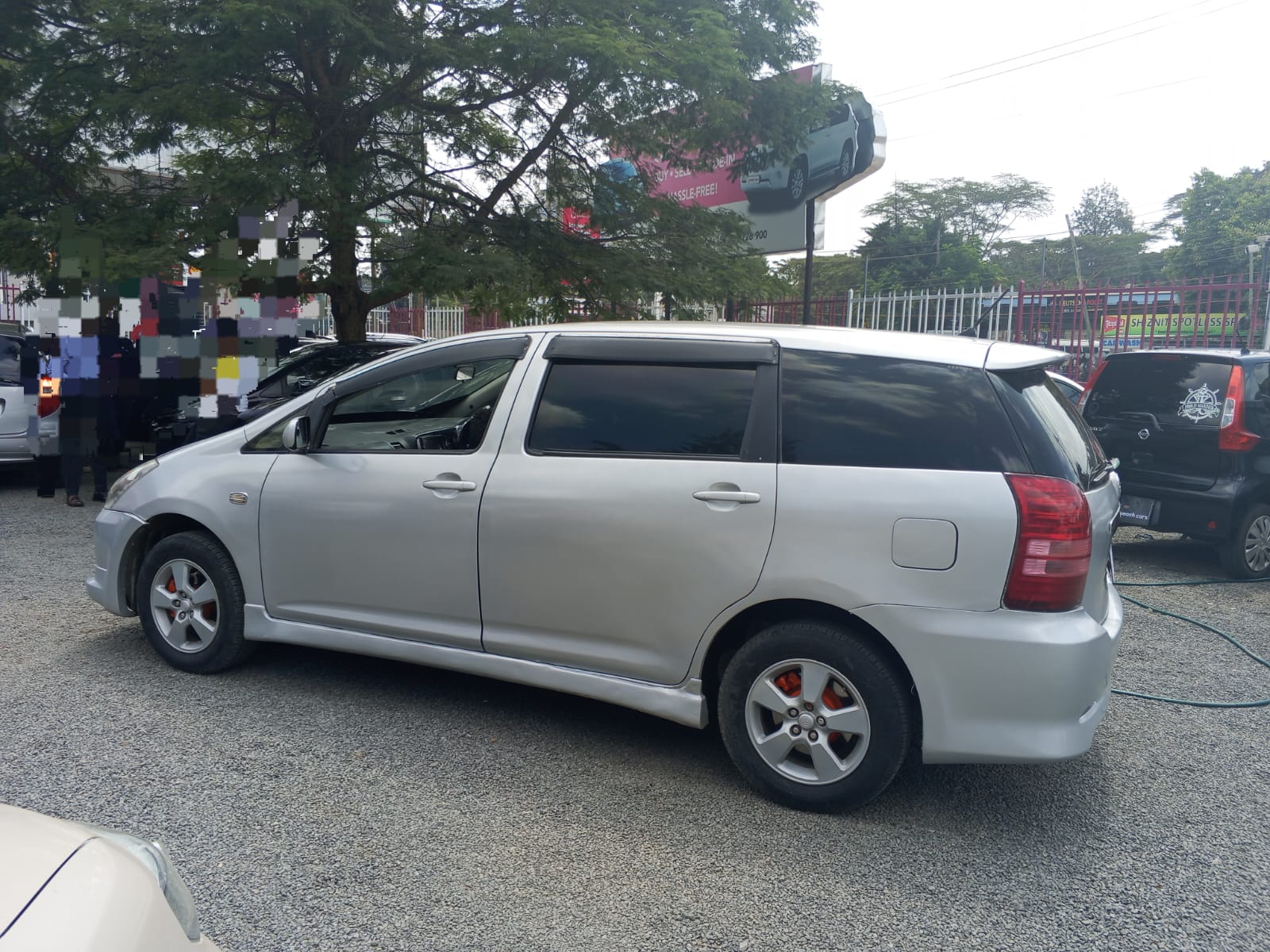 1600x1200 TOYOTA Wish