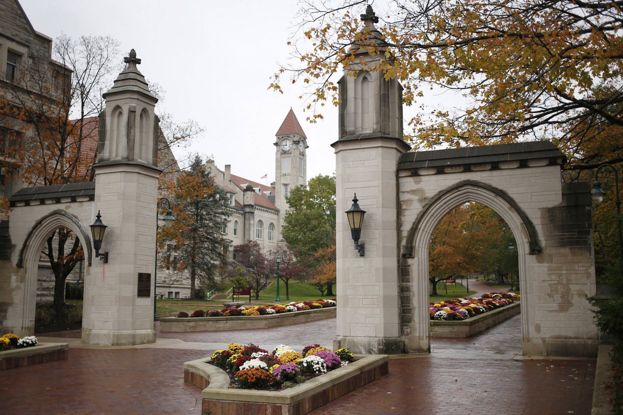 2048x1365 Download Iconic Sample Gates at Indiana University Bloomington Wallpaper