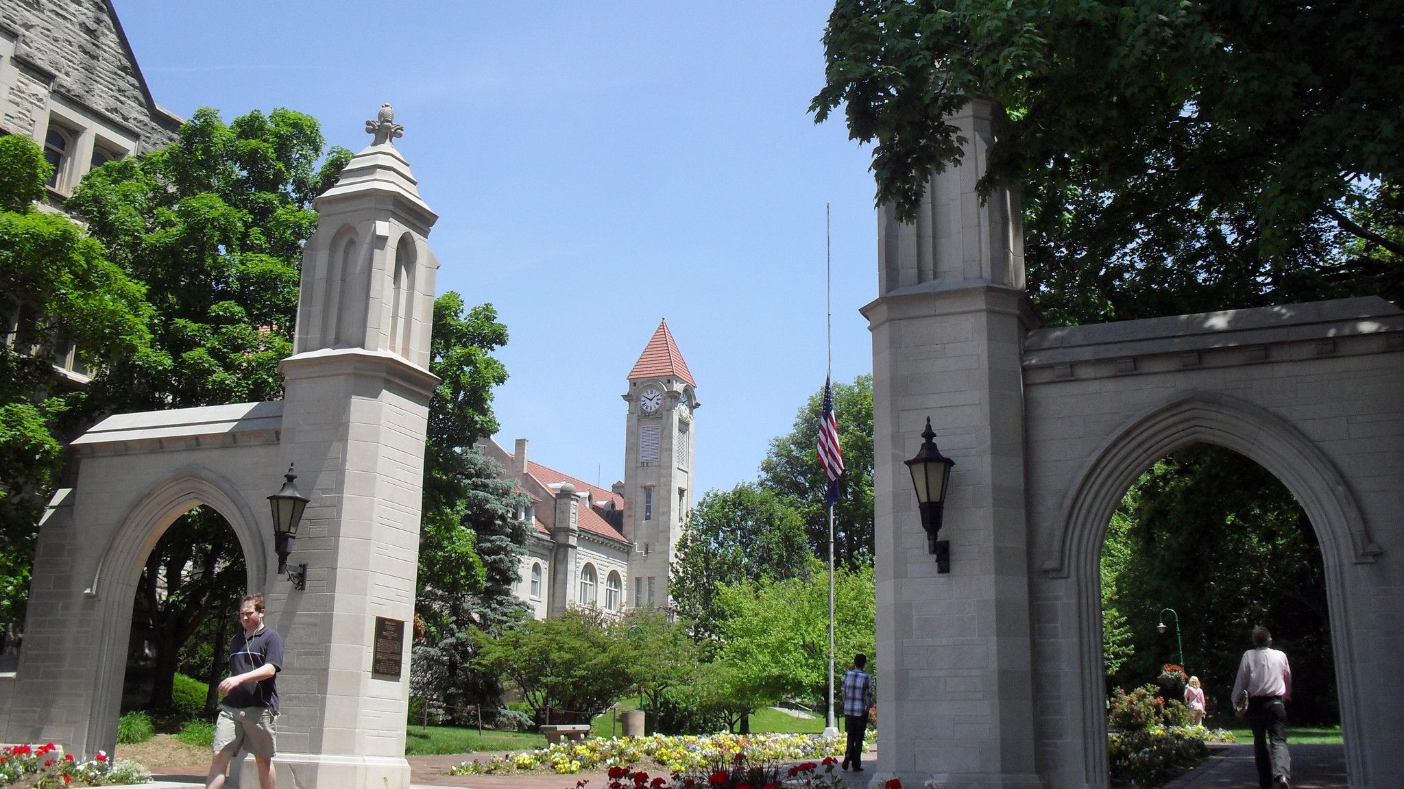 2048x1152 Indiana University Wallpaper