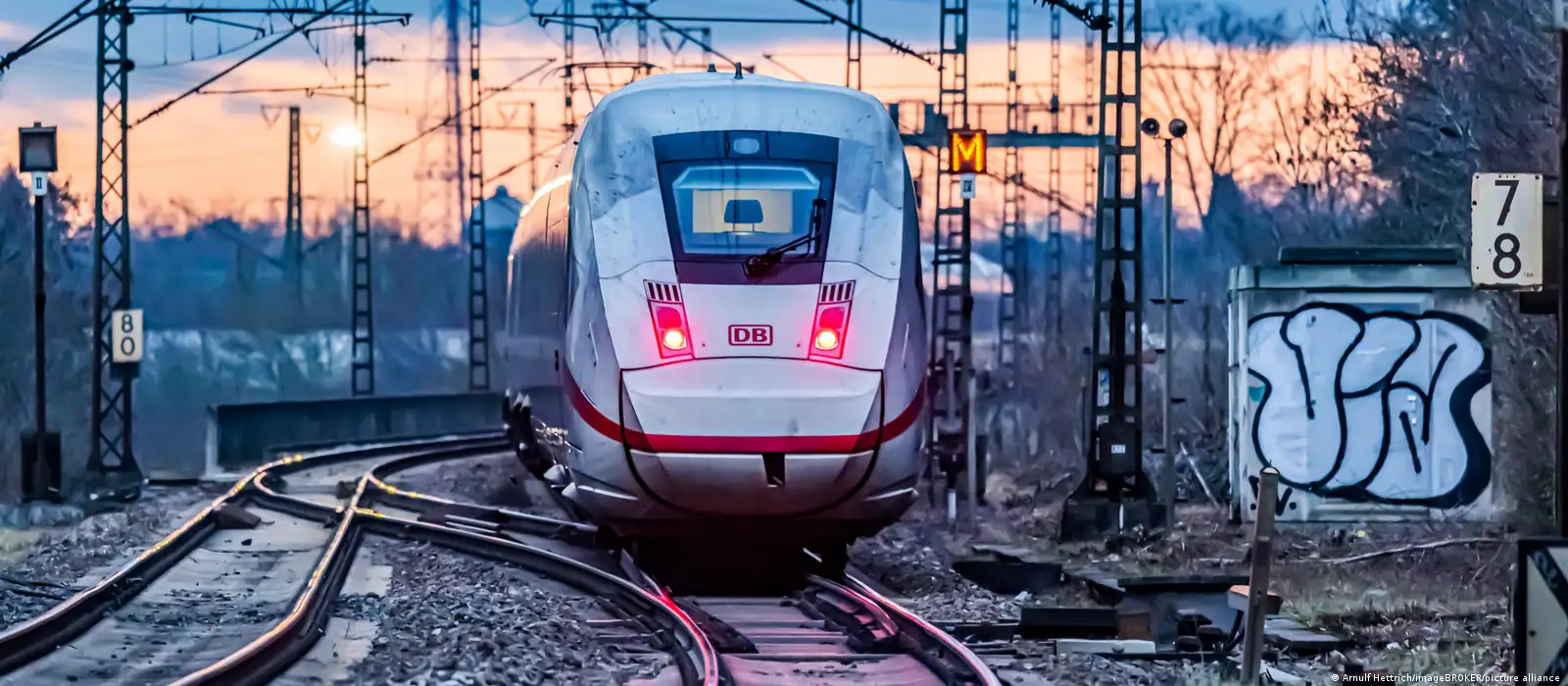 1600x700 Deutsche Bahn: Ghost trains latest signal of railway woes