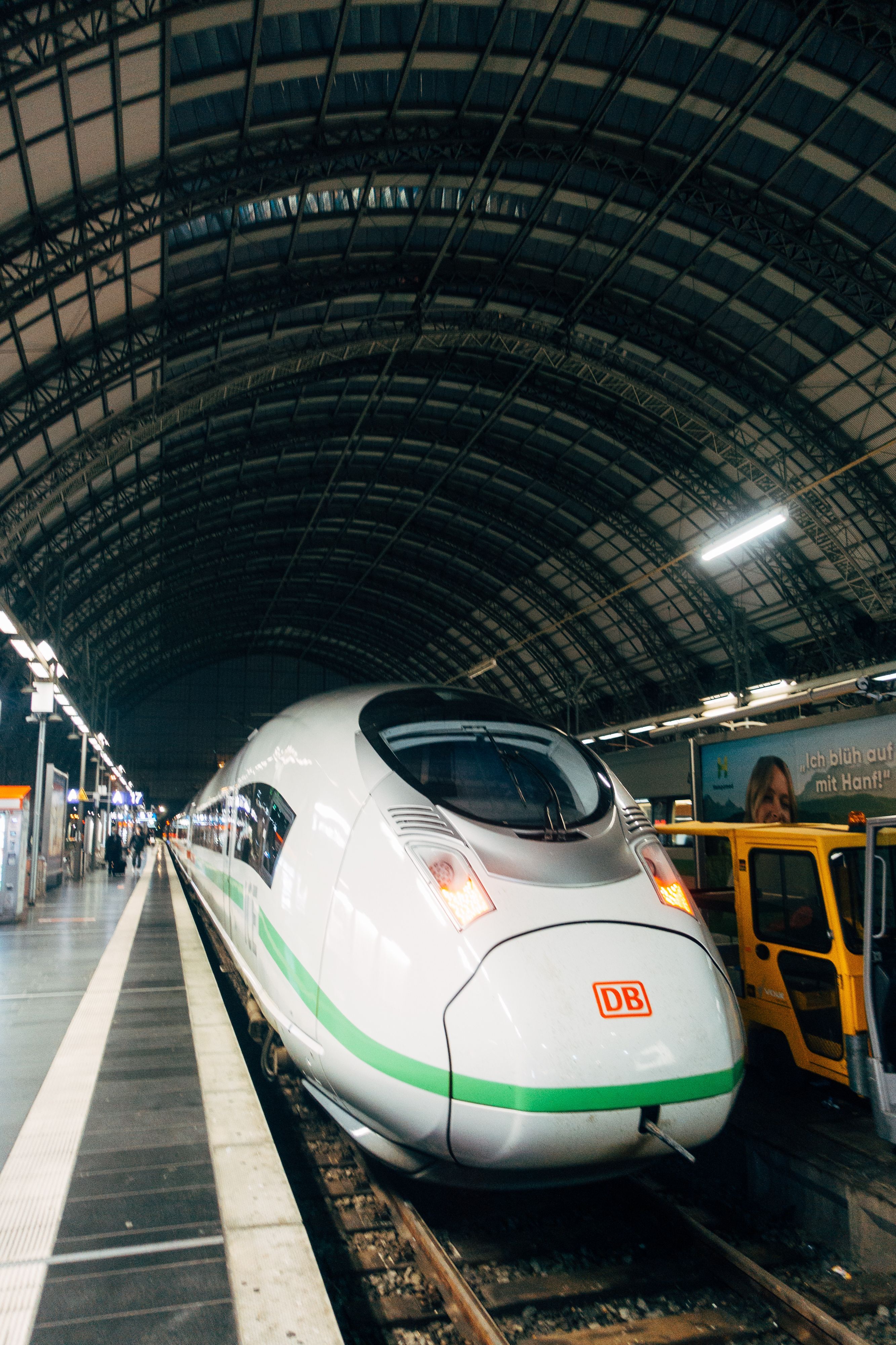 2666x3999 German Train Photo, Download The BEST Free German Train & HD Image