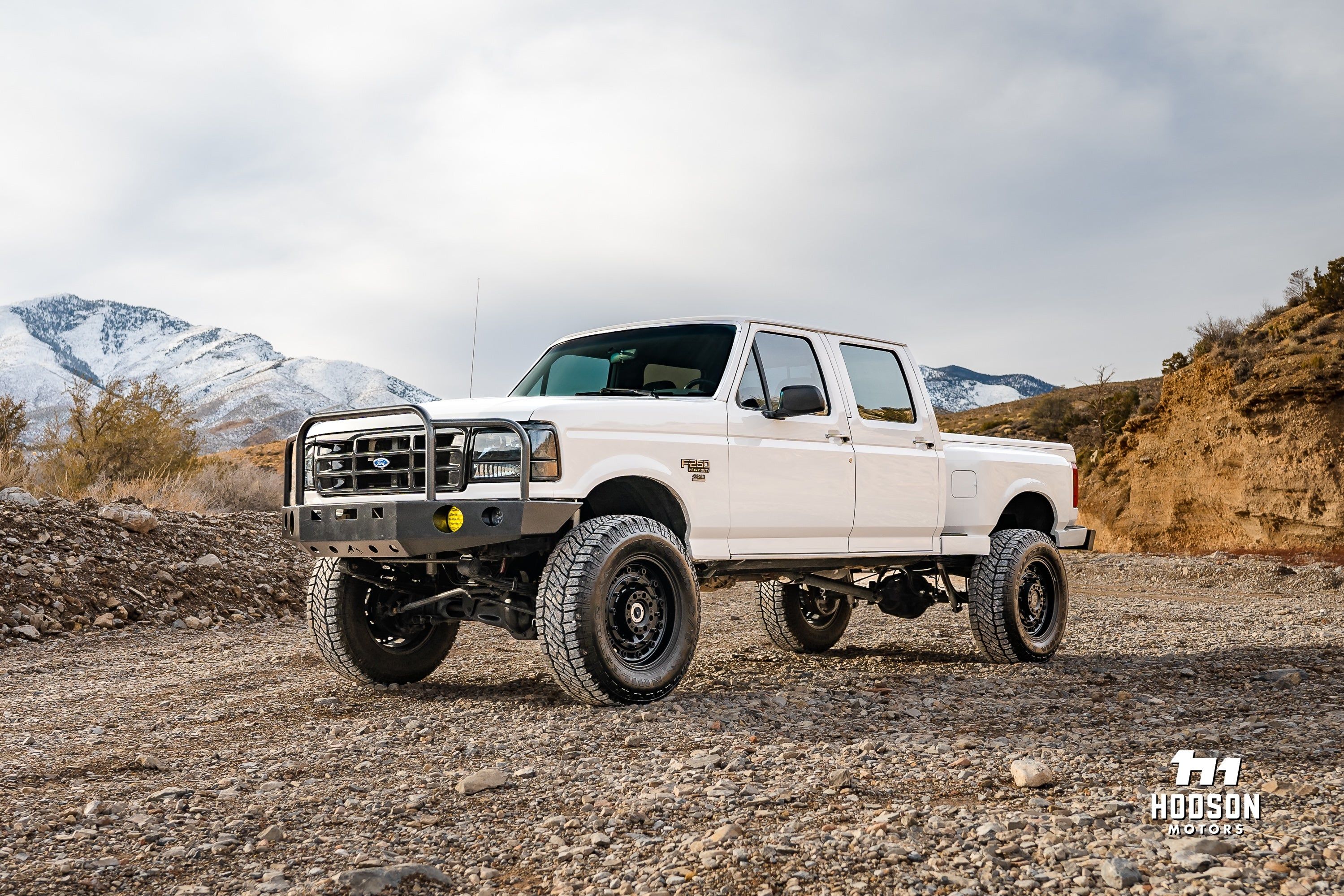 2999x1999 Lifted F250 Wallpaper