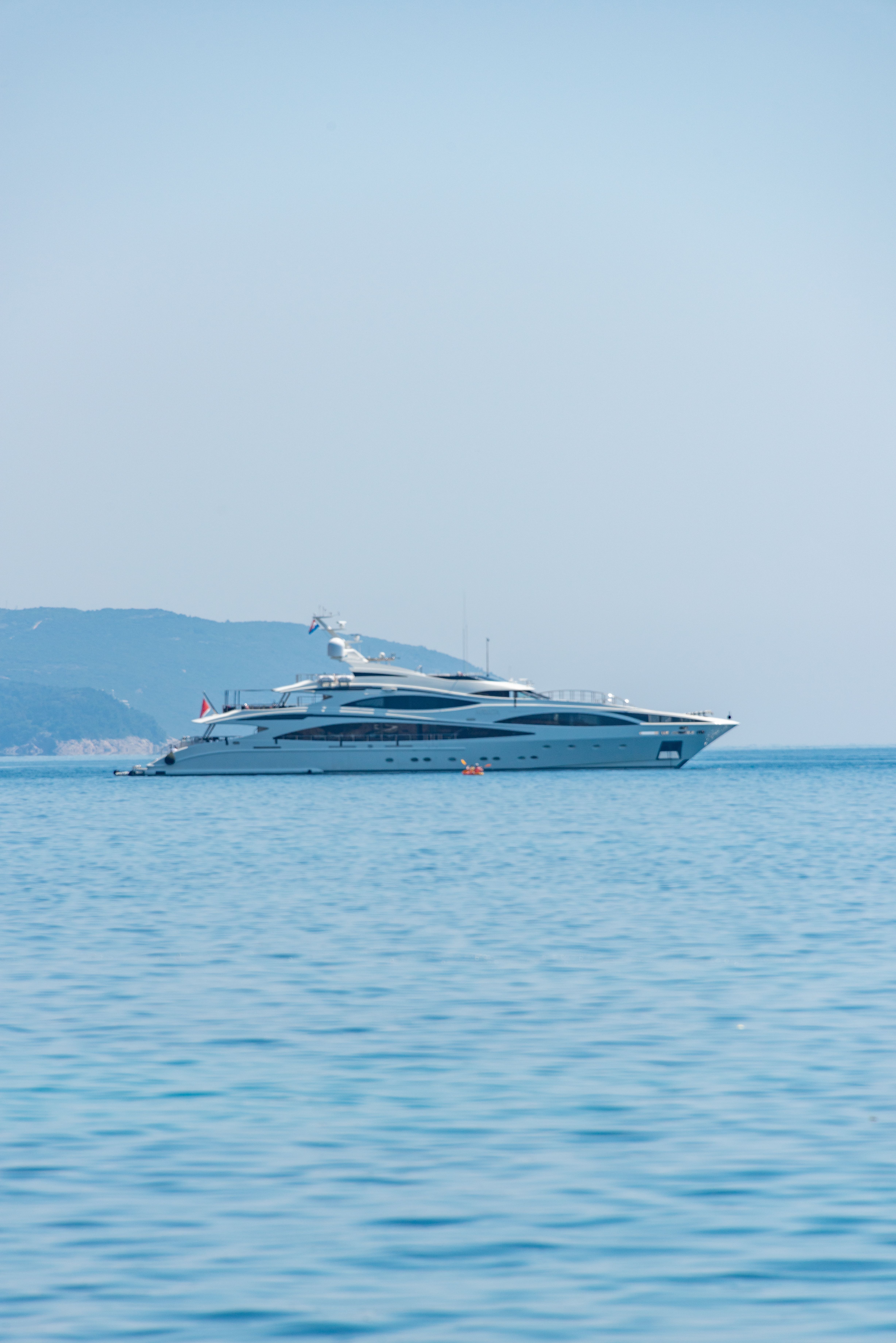 4912x7360 A Luxurious Yacht on the Sea · Free